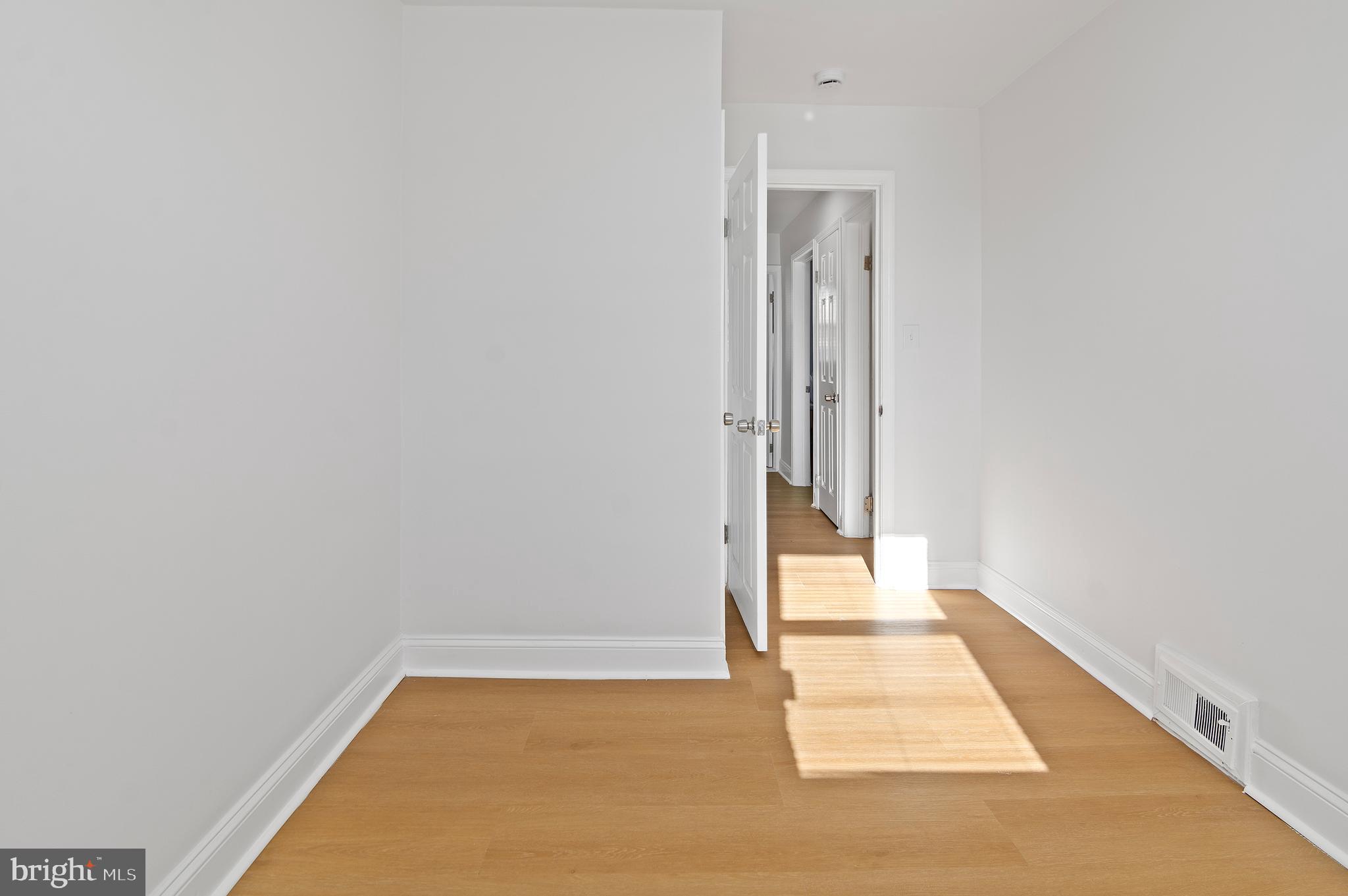 PERRING LOCH - Residential