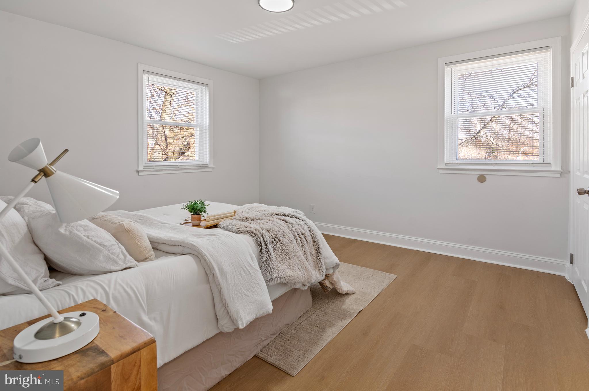 PERRING LOCH - Residential