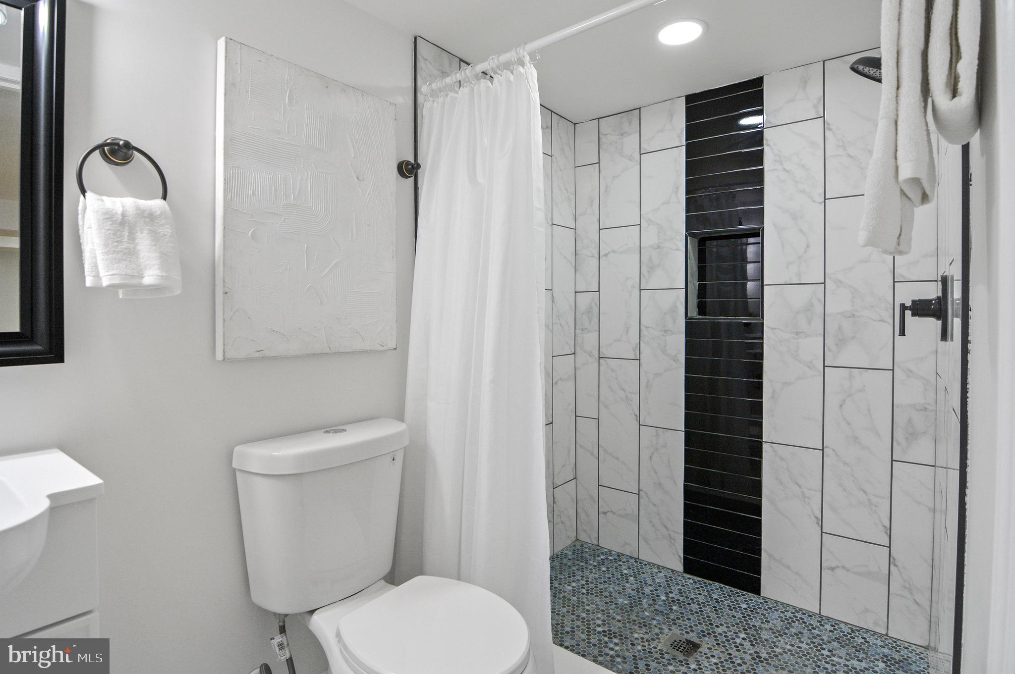 PERRING LOCH - Residential