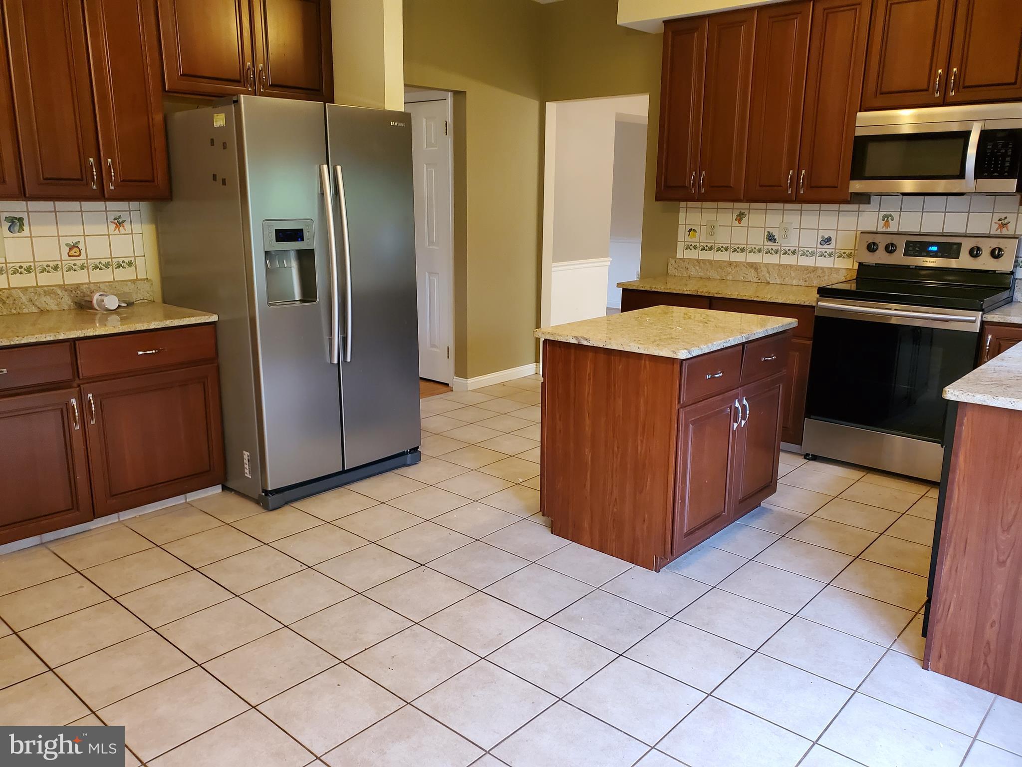 HEATHER RIDGE - Residential Lease