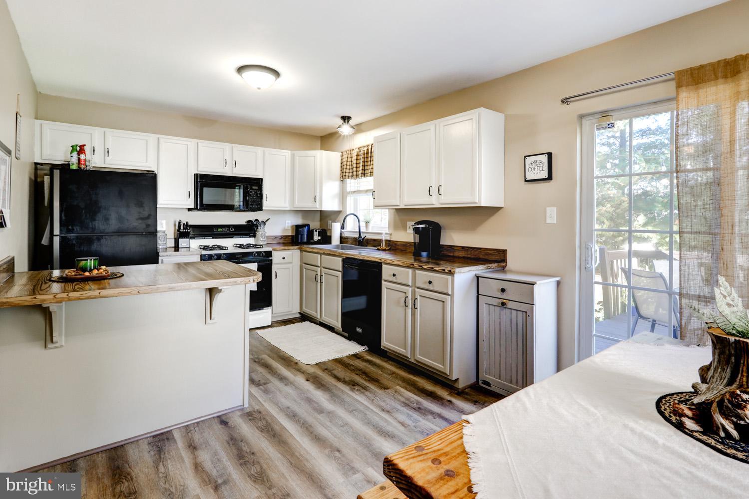 MALLARD PONDS - Residential