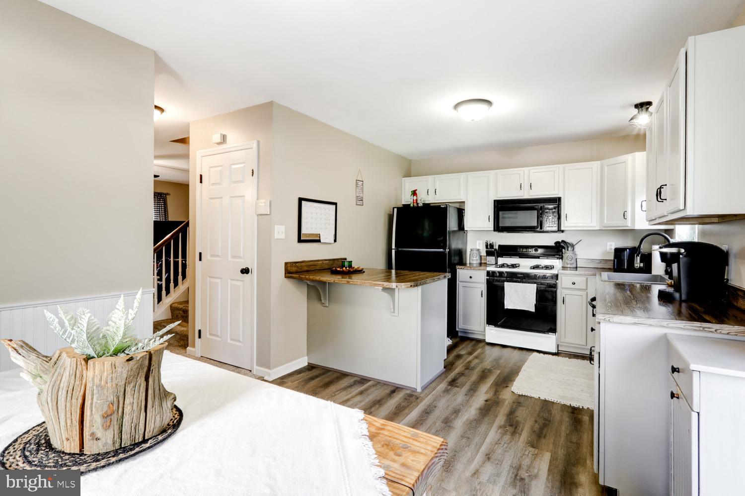 MALLARD PONDS - Residential