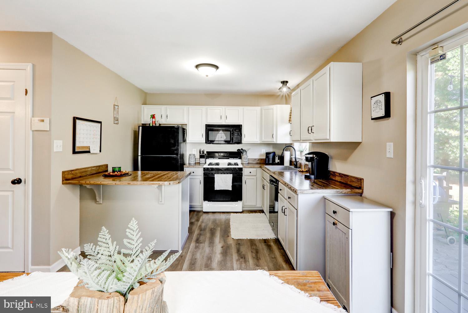 MALLARD PONDS - Residential