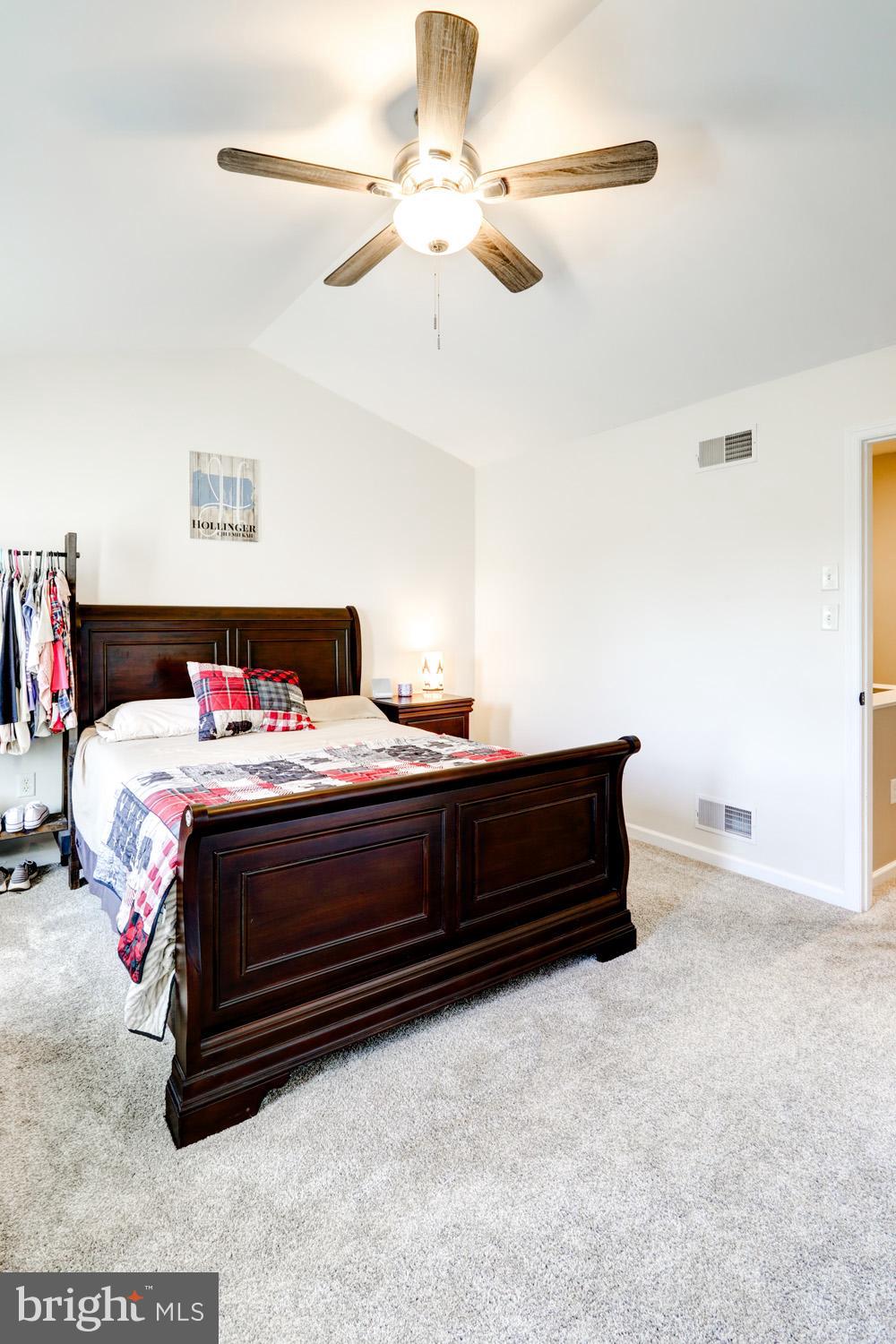 MALLARD PONDS - Residential