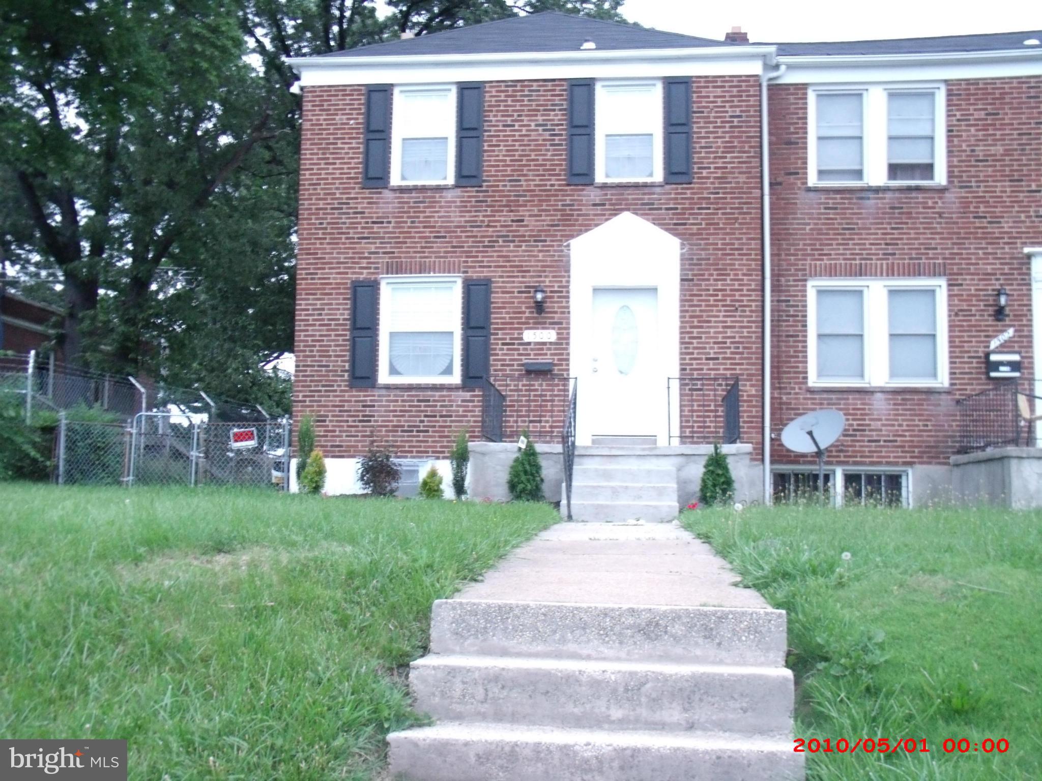 NEW PRICEt! Remodeled End-Unit Townhouse on large corner lot w/fenced yard.New Windows, Doors and Roof. Upgraded Kitchen w/granite counters, new cabinets & SS Appliances.New Full Bath w/Ceramic Tile.Family Room on Lower Level w/dry bar, half BA, Laundry closet, 2 storage closet and walk out stairs.Large Deck off of Kitchen.Buyer has the ability to add driveway in yard from alley..
