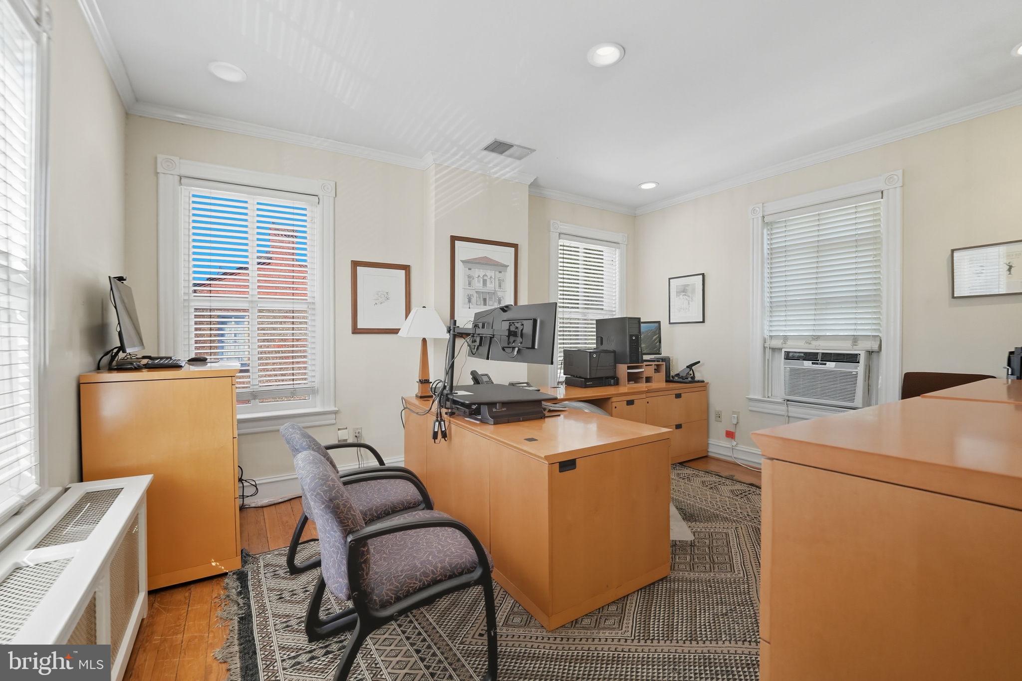 HISTORIC OLD TOWN - Residential