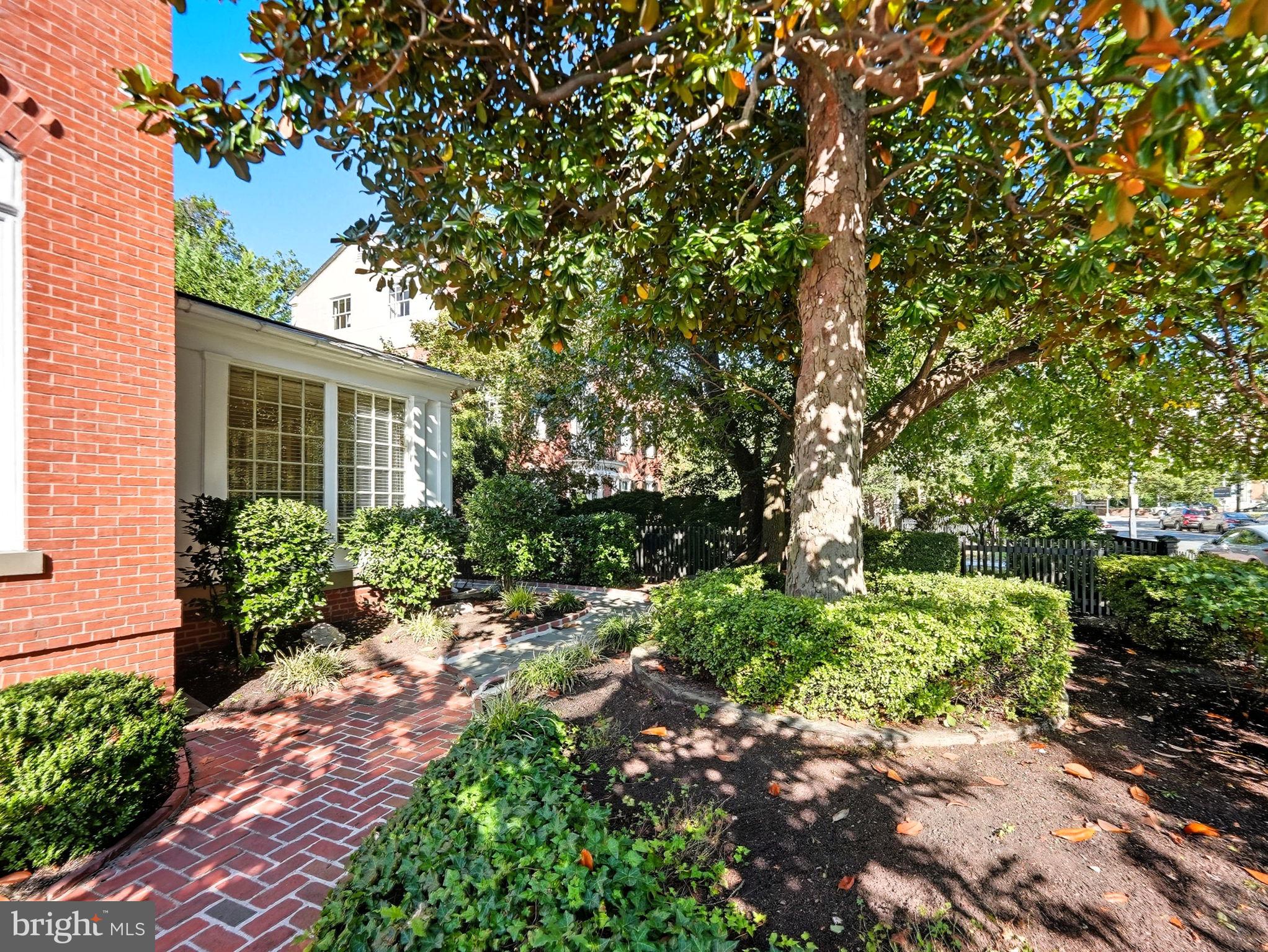 HISTORIC OLD TOWN - Residential