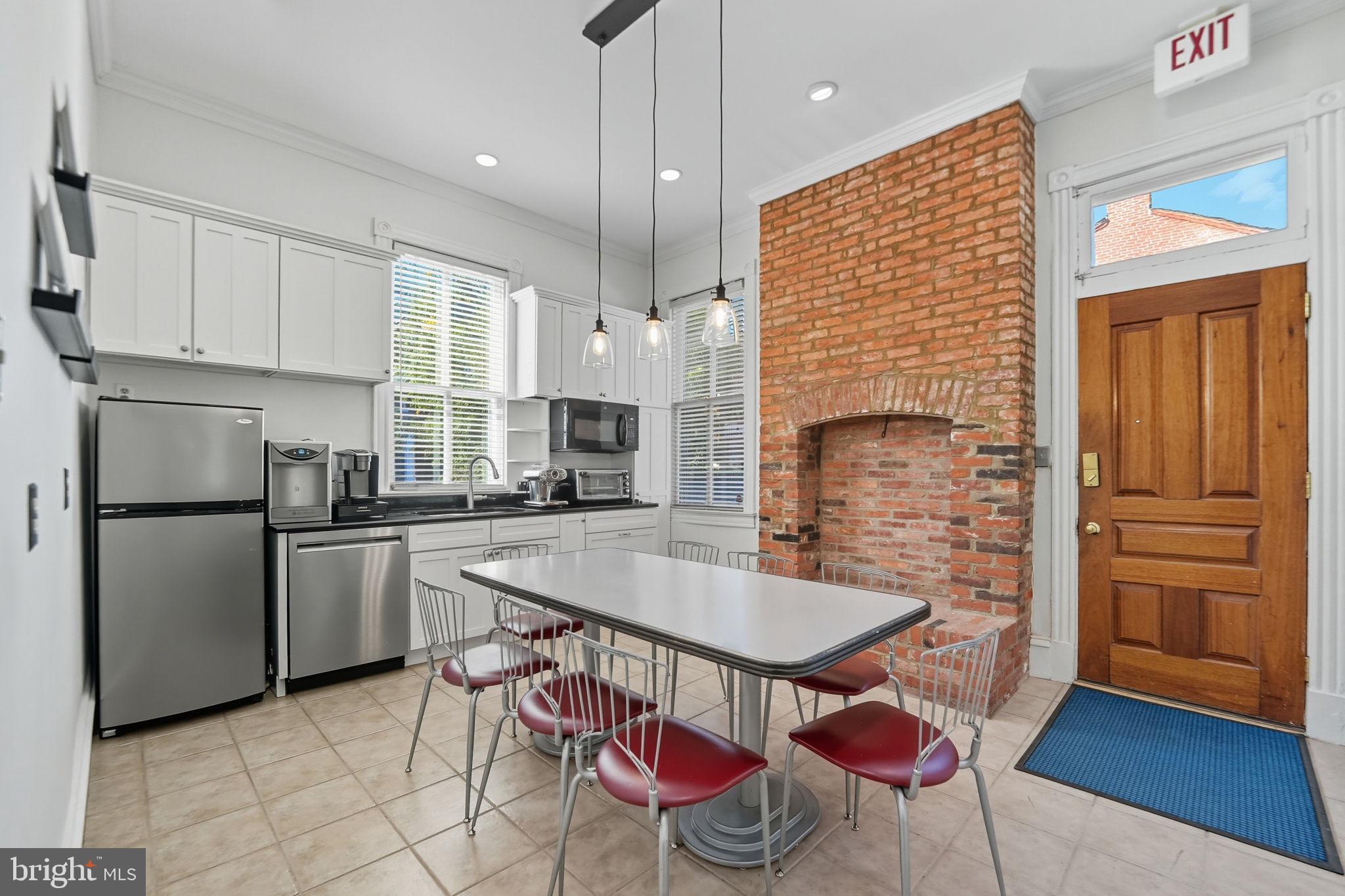 HISTORIC OLD TOWN - Residential