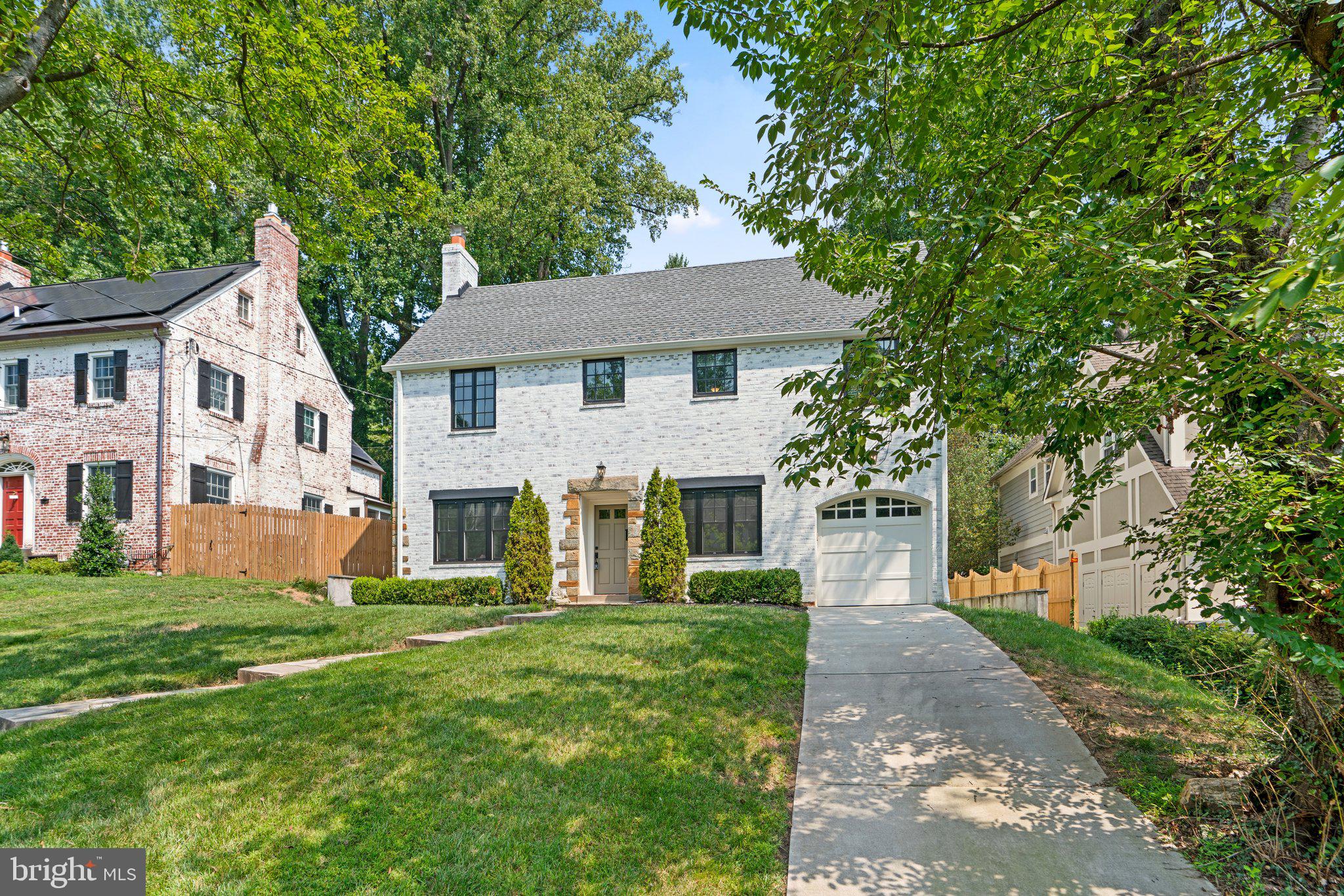 ROLLINGWOOD - Residential