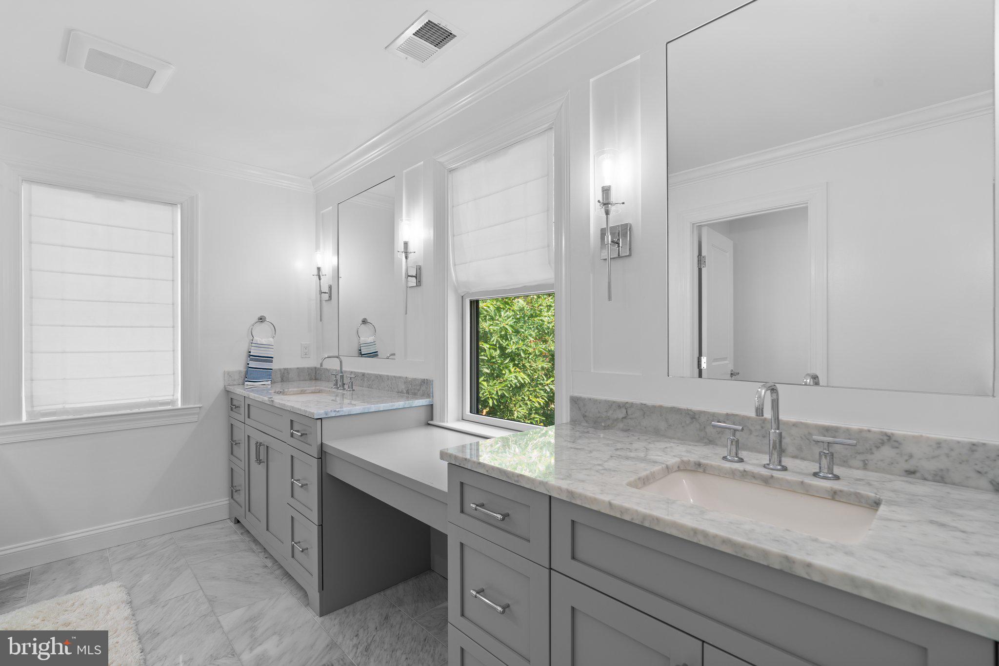 ROLLINGWOOD - Residential