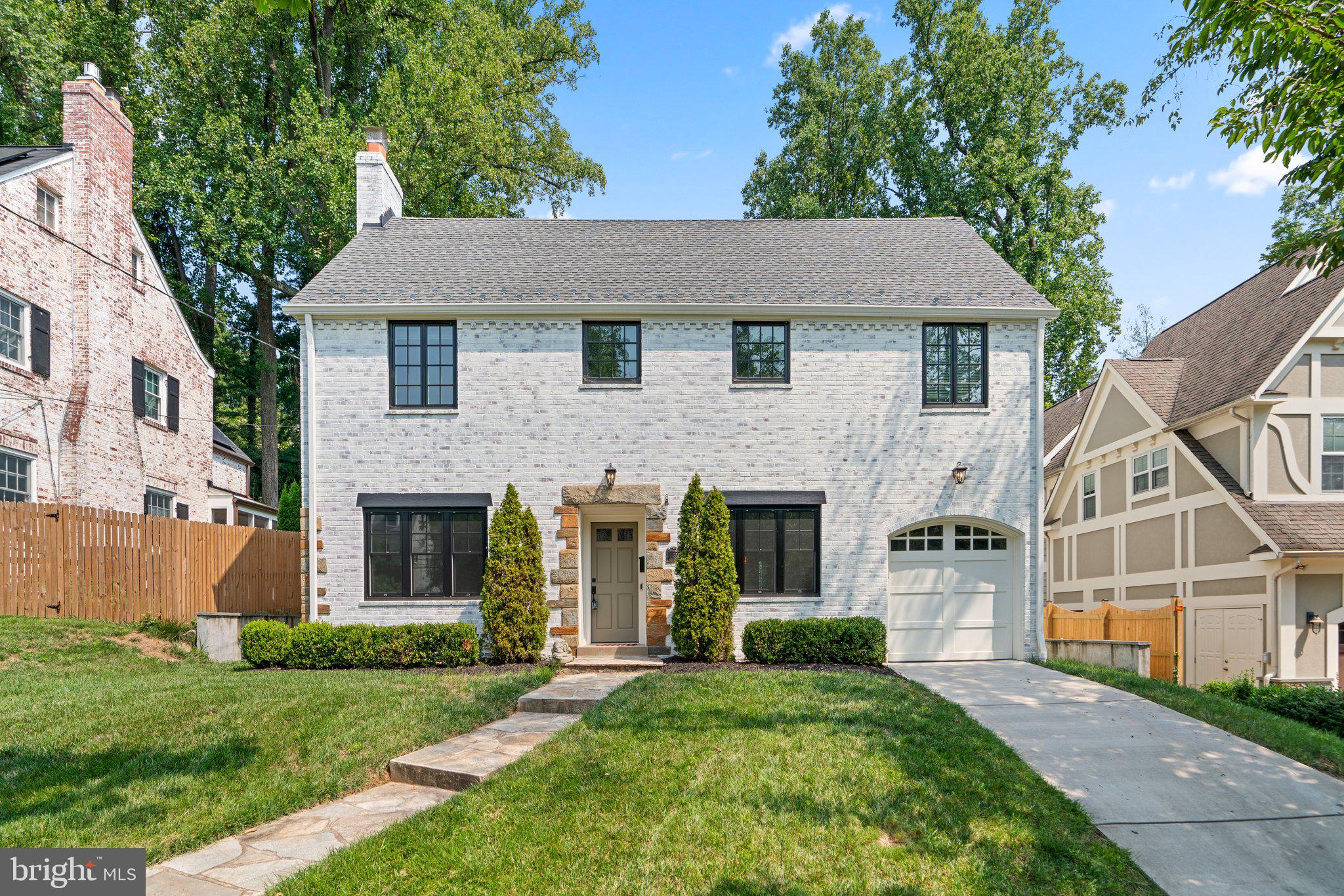 ROLLINGWOOD - Residential