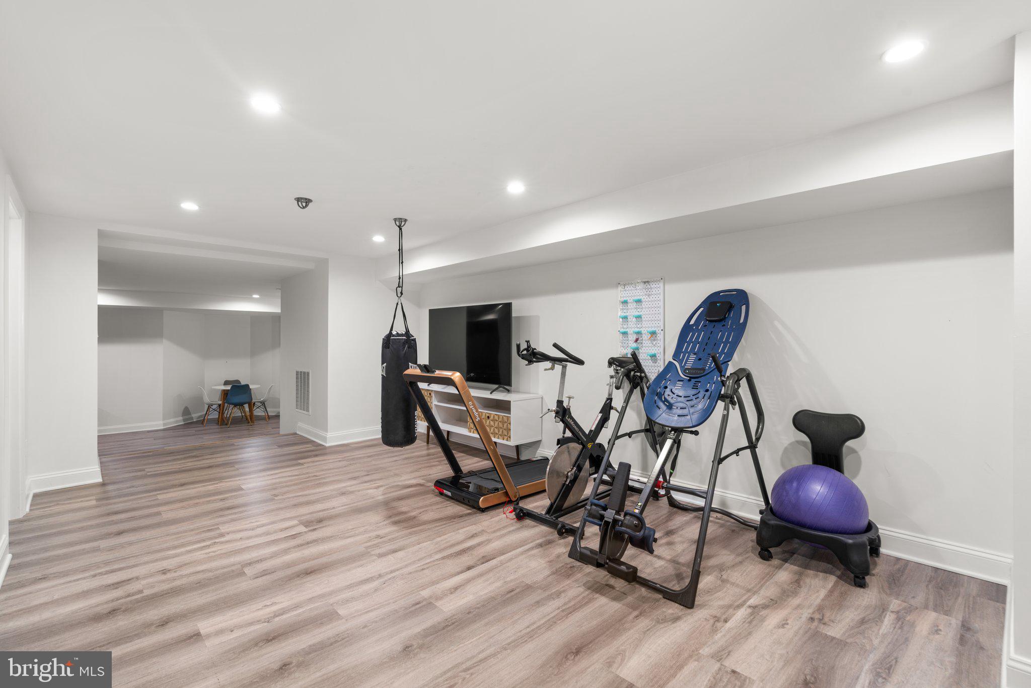 ROLLINGWOOD - Residential