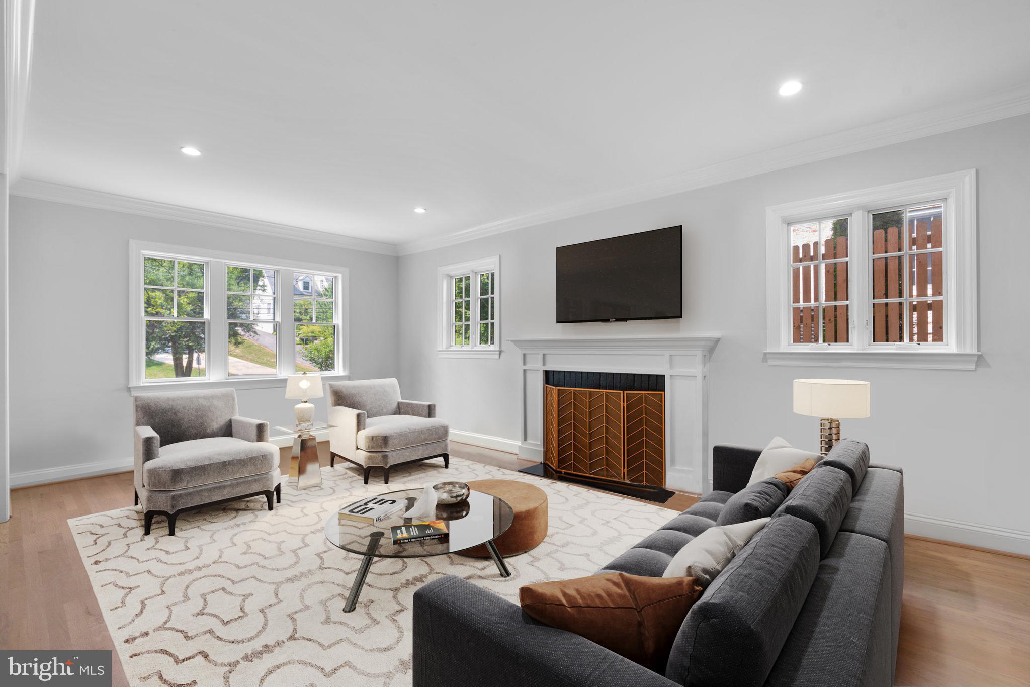 ROLLINGWOOD - Residential