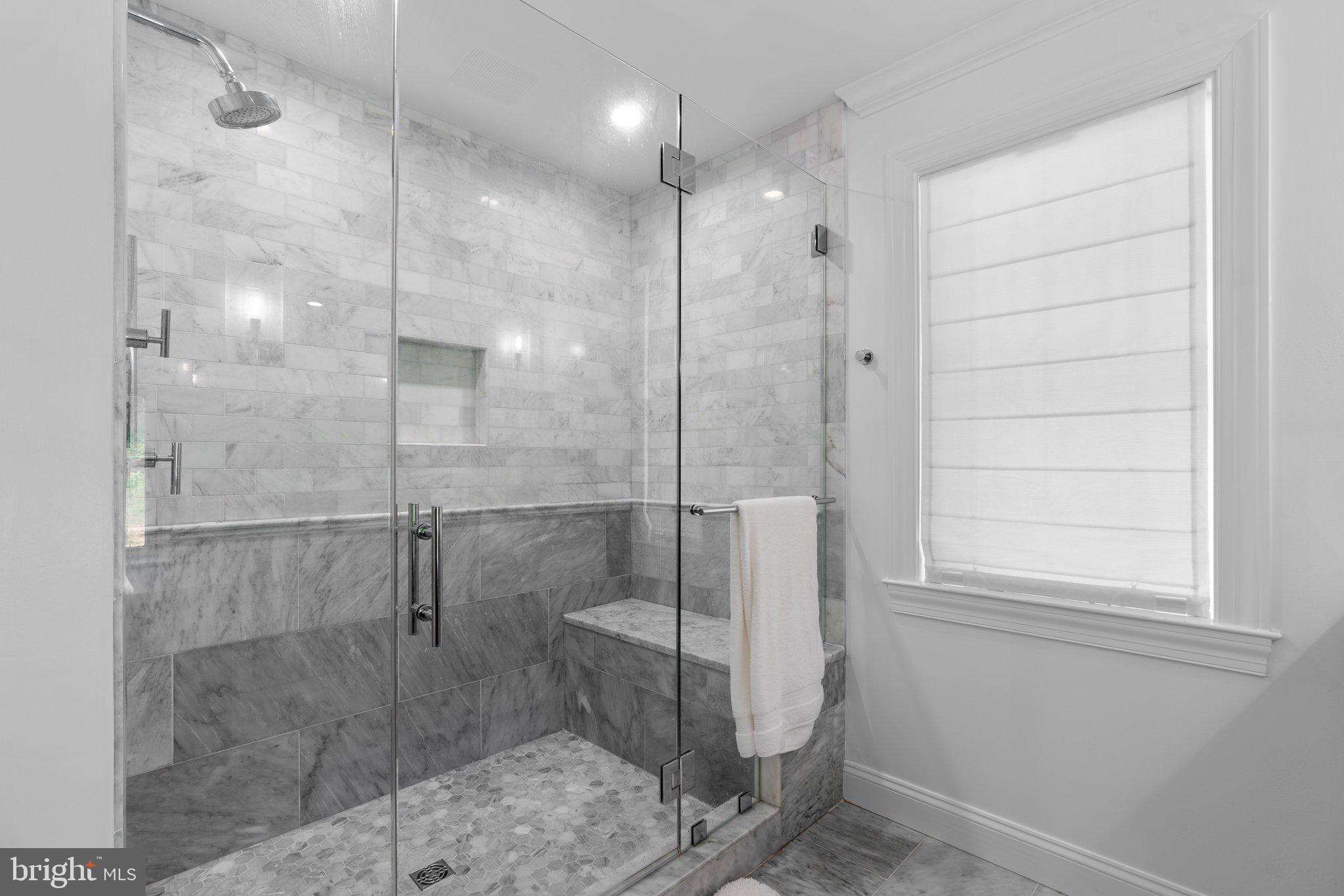 ROLLINGWOOD - Residential