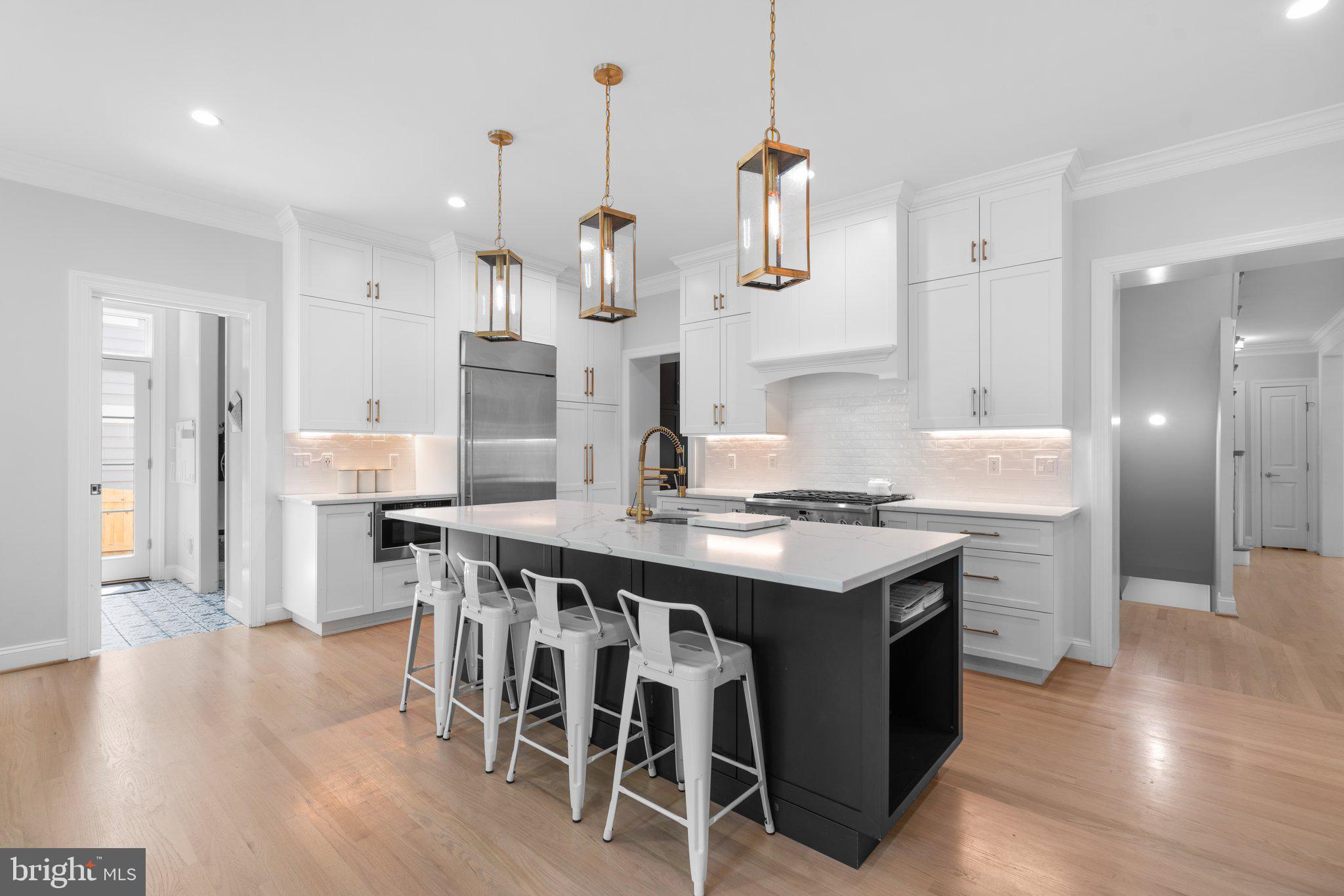 ROLLINGWOOD - Residential