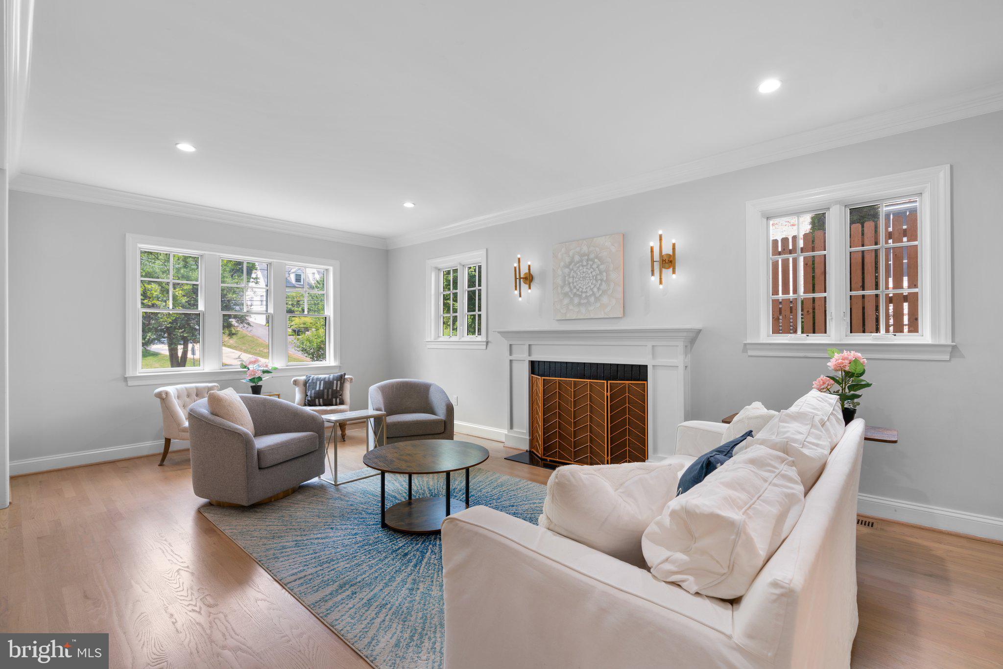 ROLLINGWOOD - Residential