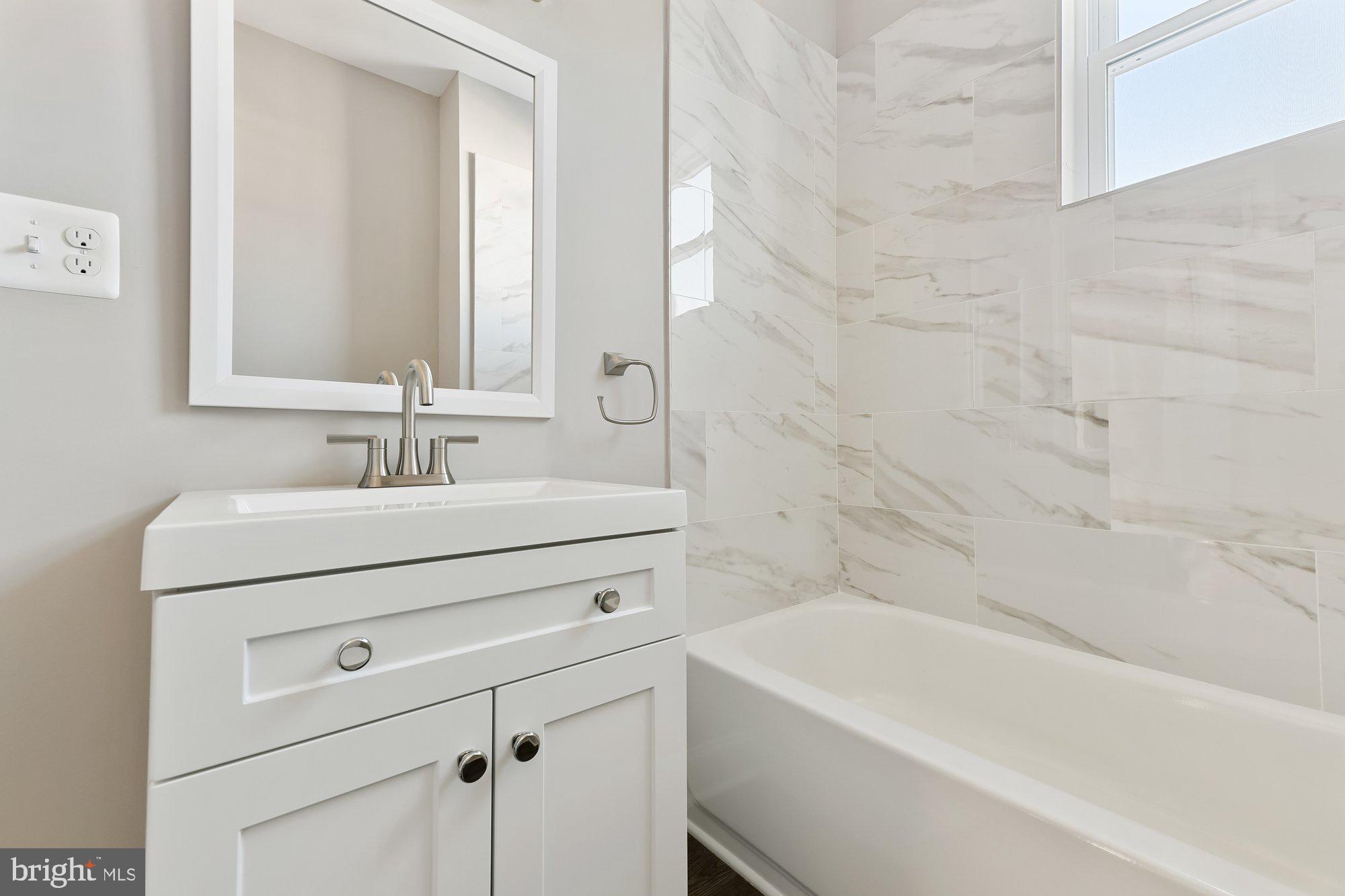 CARROLL-SOUTH HILTON - Residential