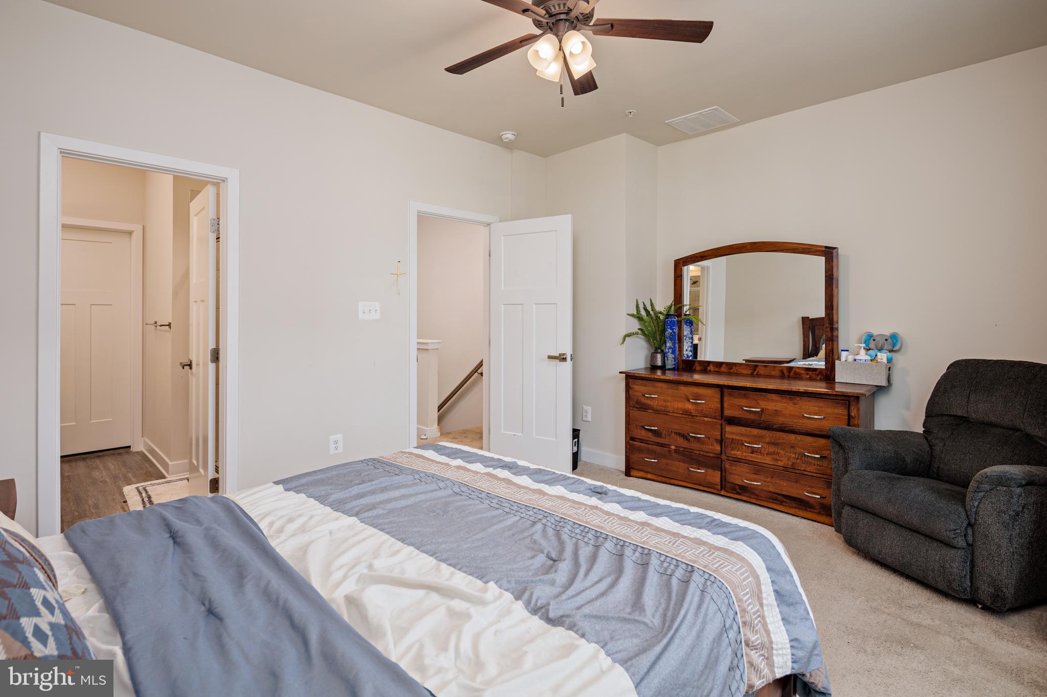 TANYARD SHORES - Residential Lease