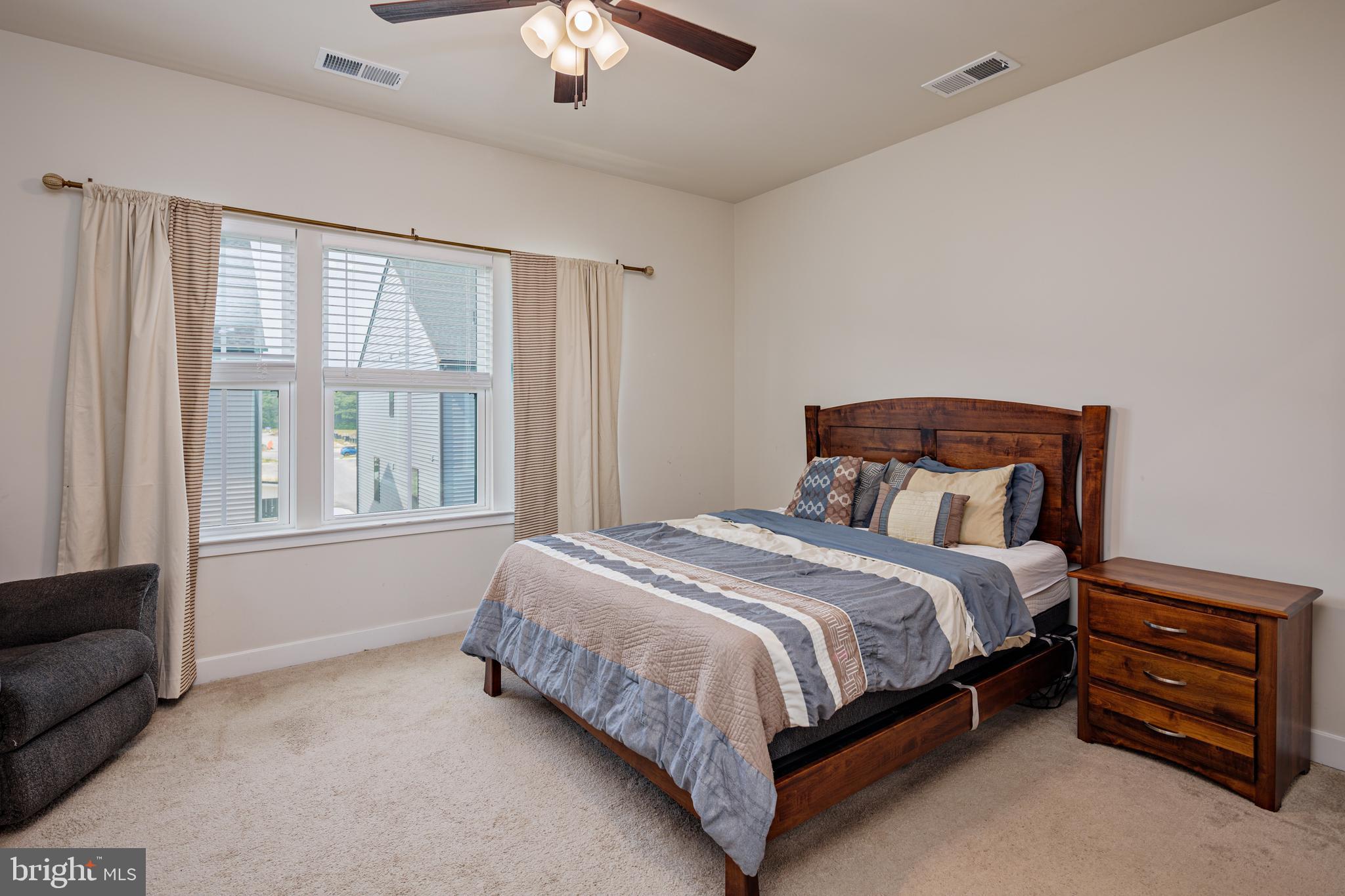 TANYARD SHORES - Residential Lease