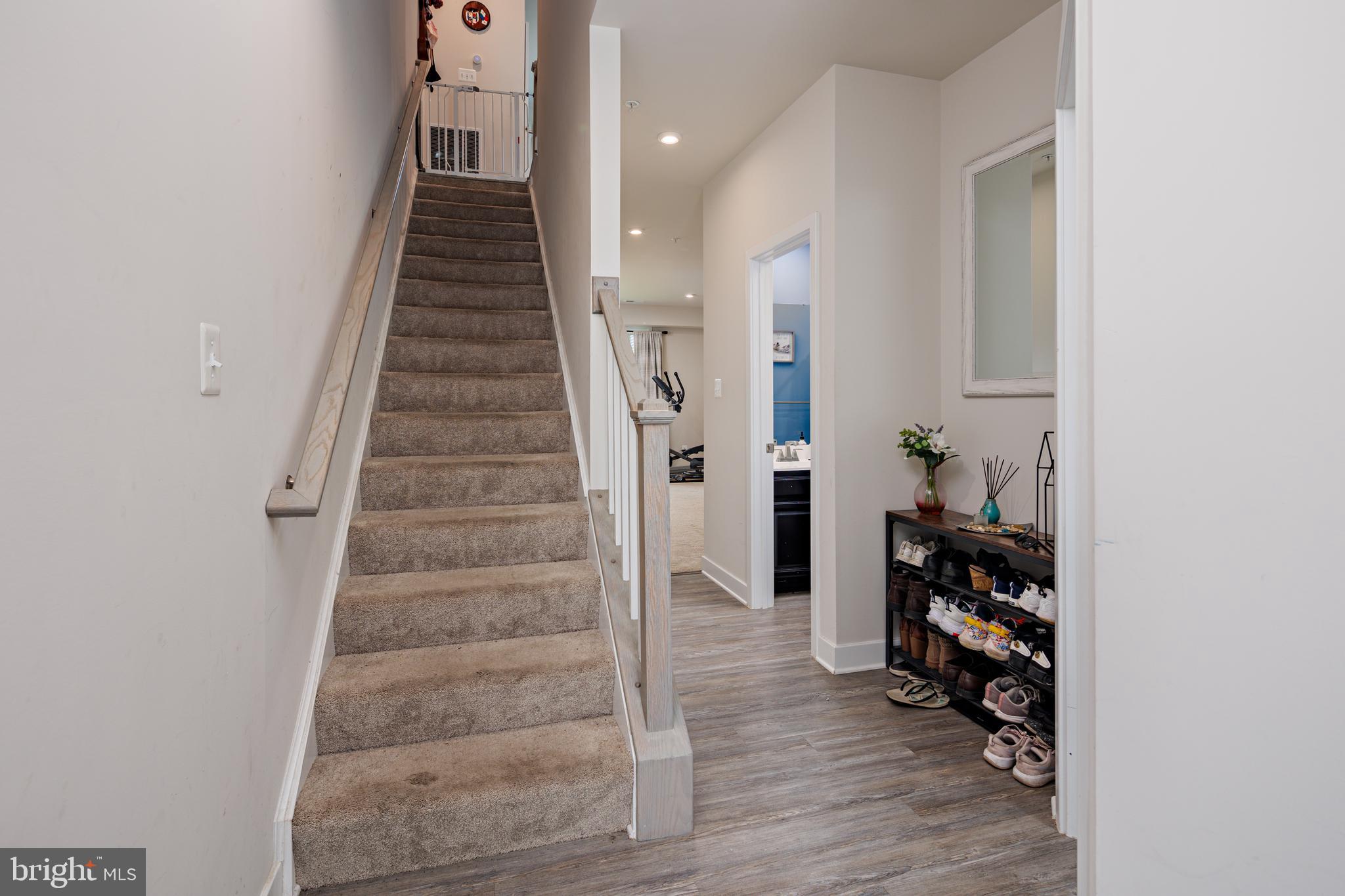 TANYARD SHORES - Residential Lease