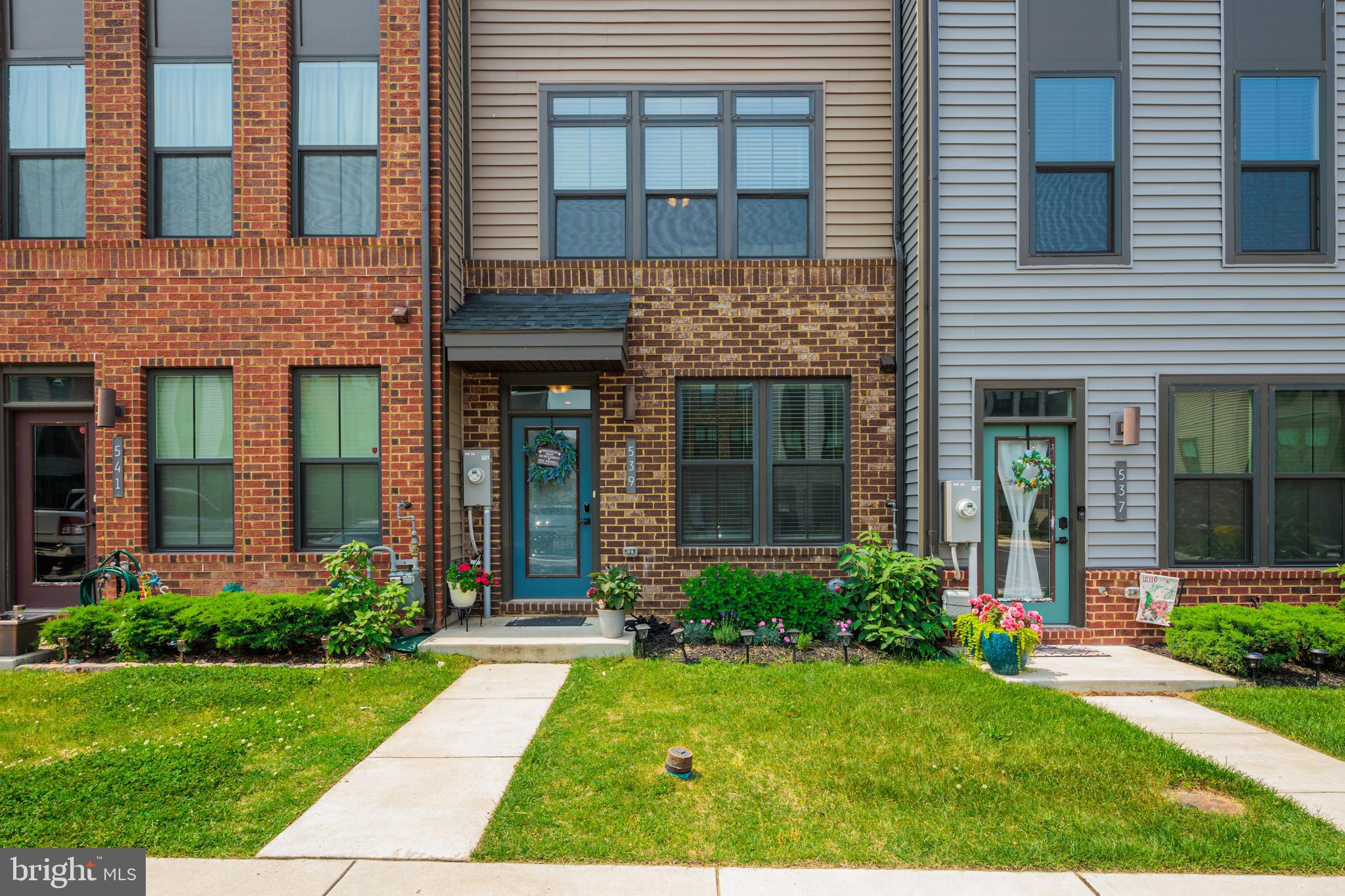 TANYARD SHORES - Residential Lease