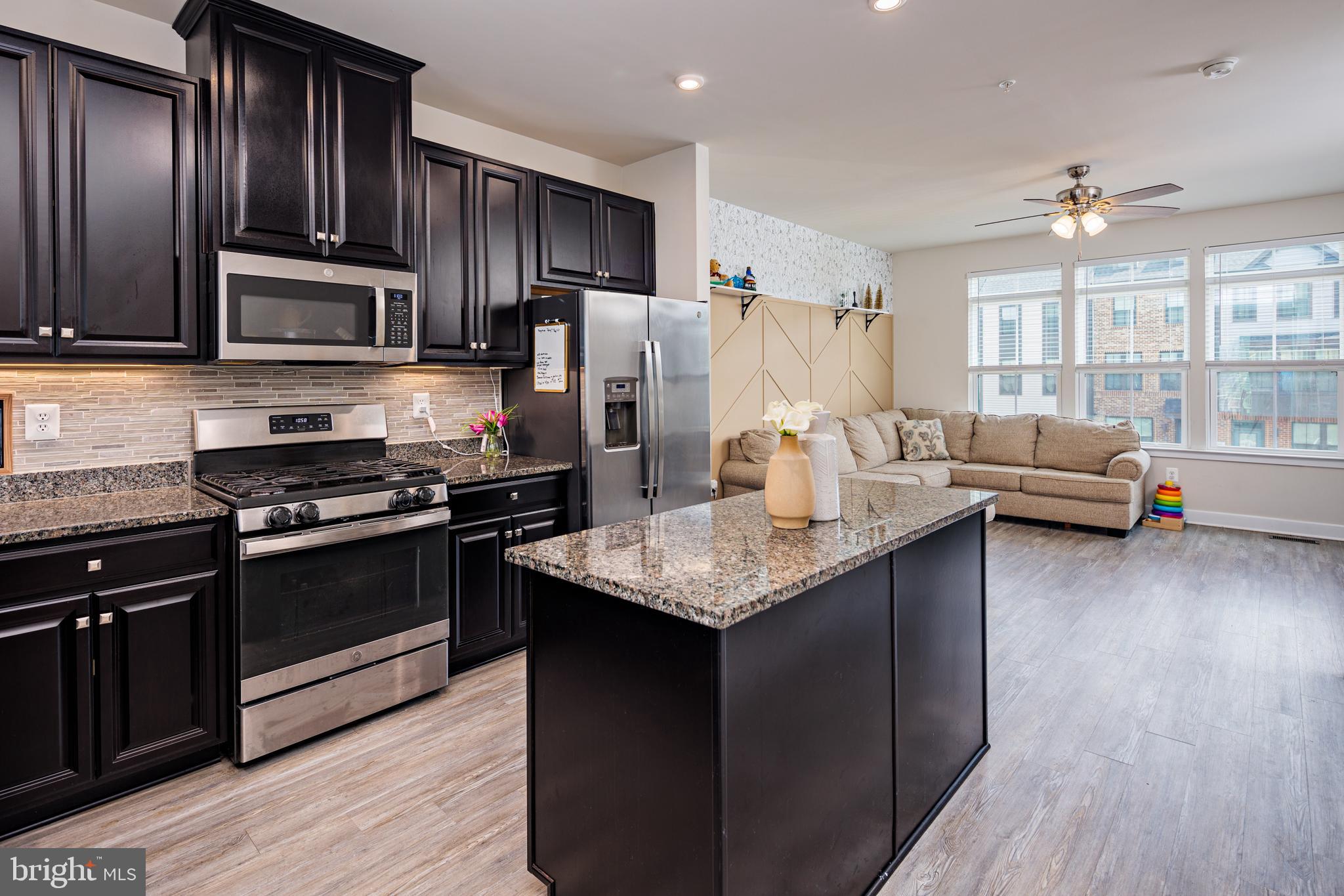 TANYARD SHORES - Residential Lease