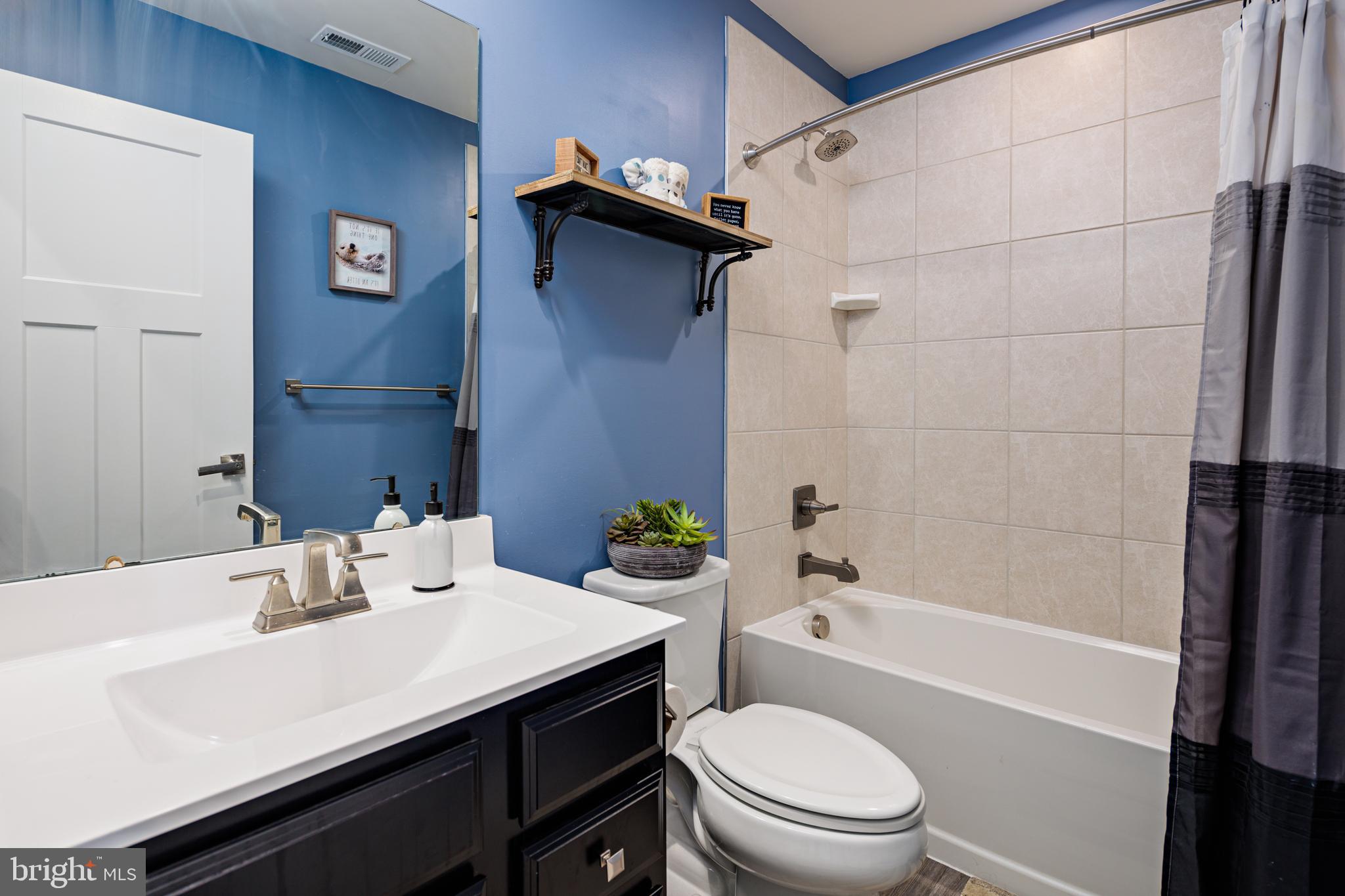 TANYARD SHORES - Residential Lease