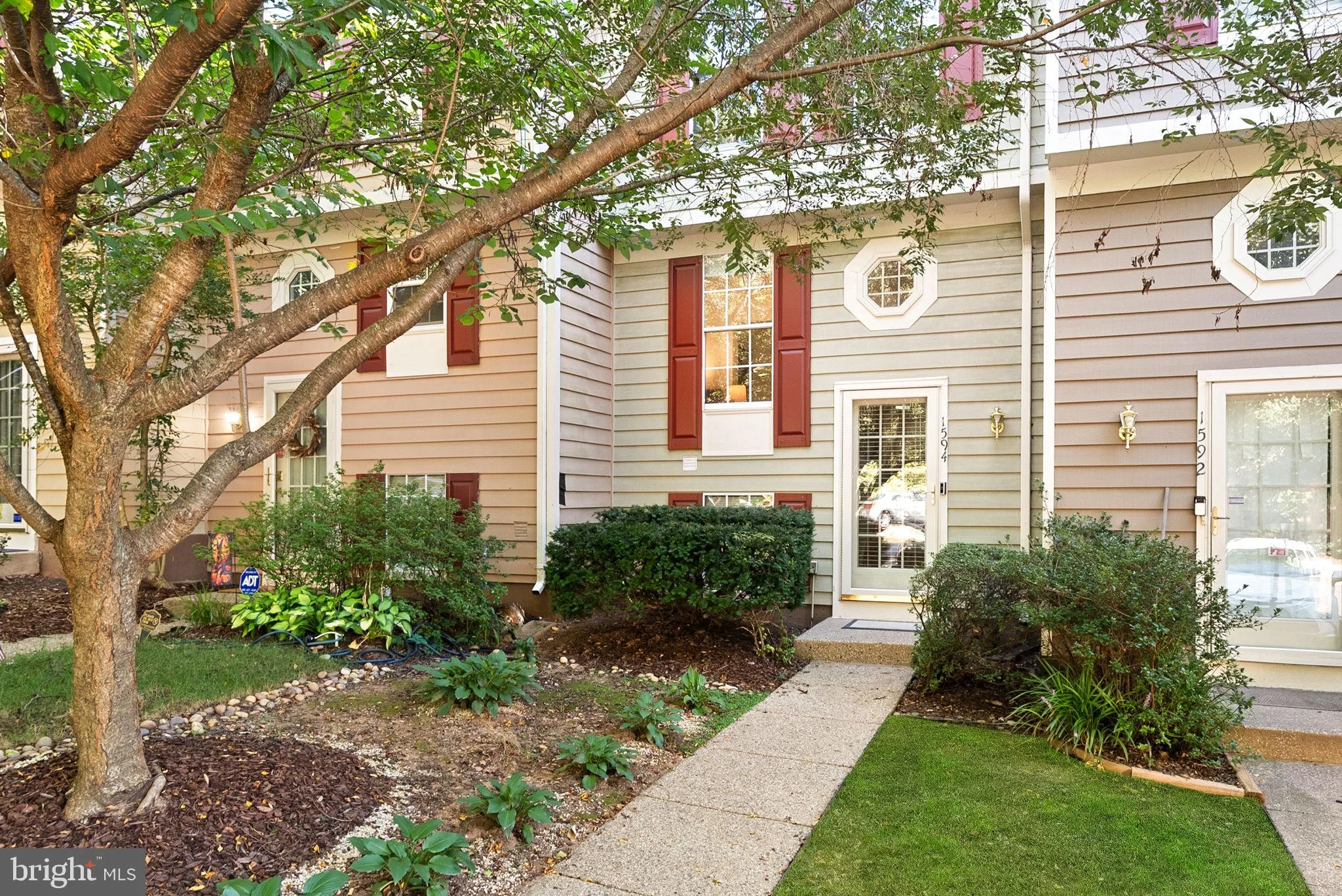 1594 Woodcrest Drive