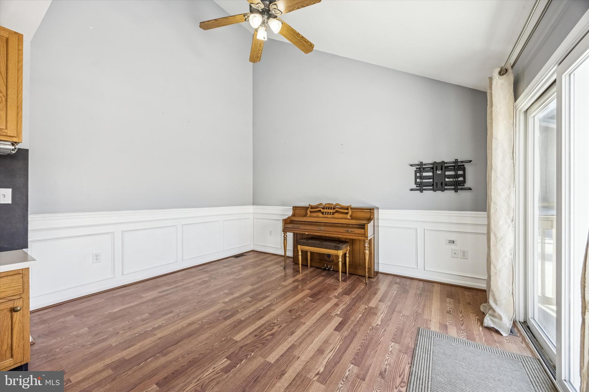 WILLOW WOODS - Residential