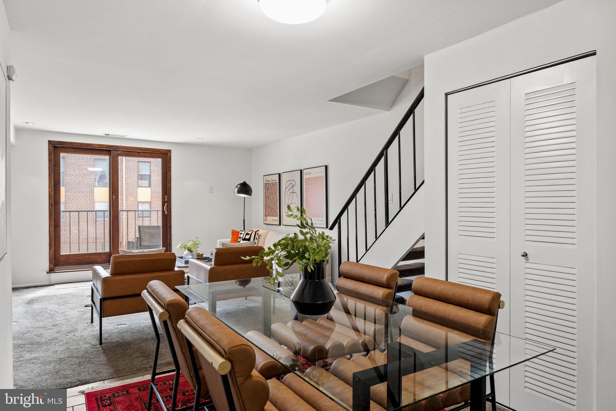 15 HAMILTON CIRCLE