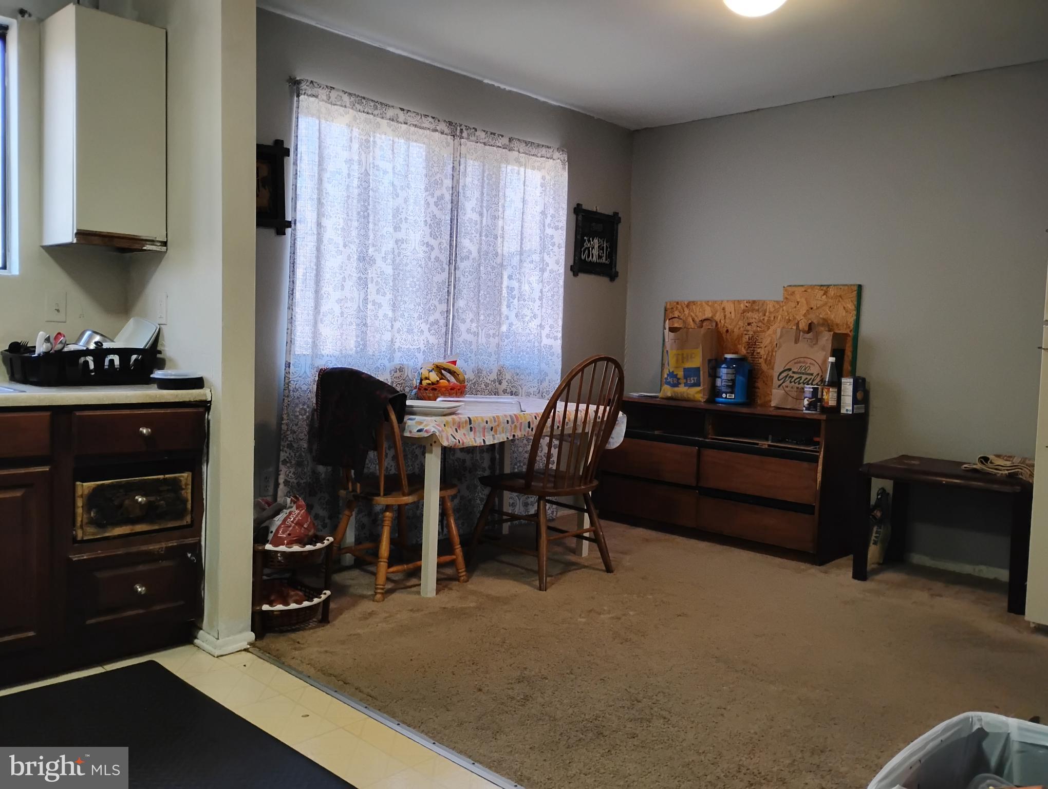 ADMIRALS WALK - Residential