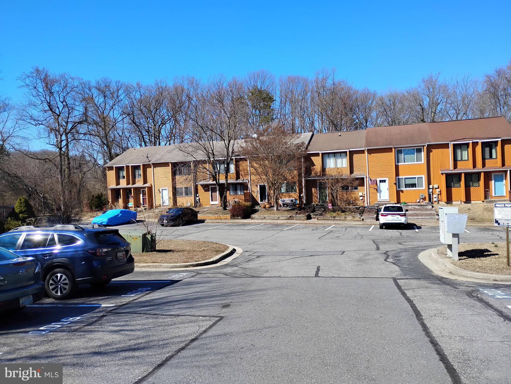 ADMIRALS WALK - Residential