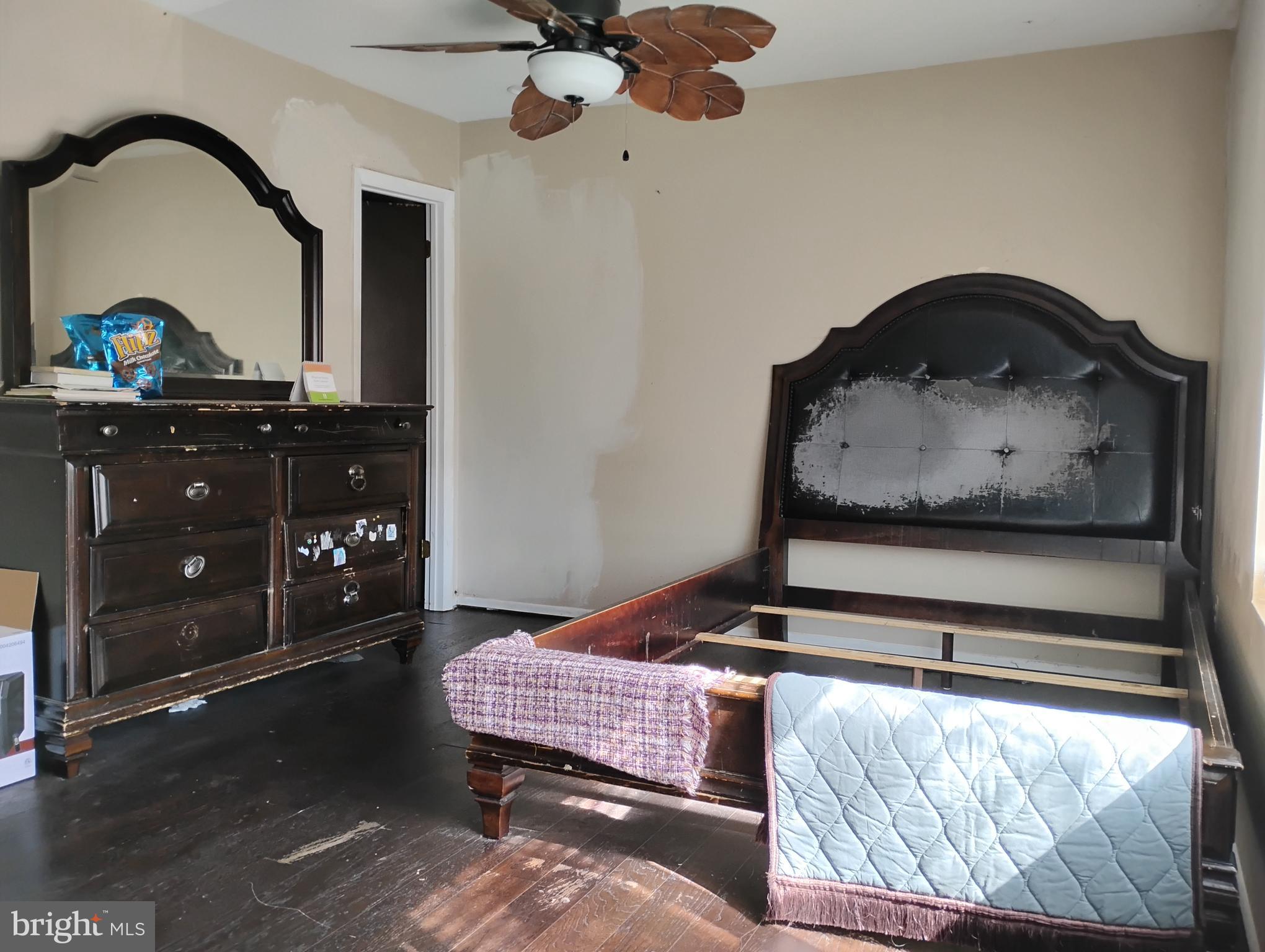 ADMIRALS WALK - Residential