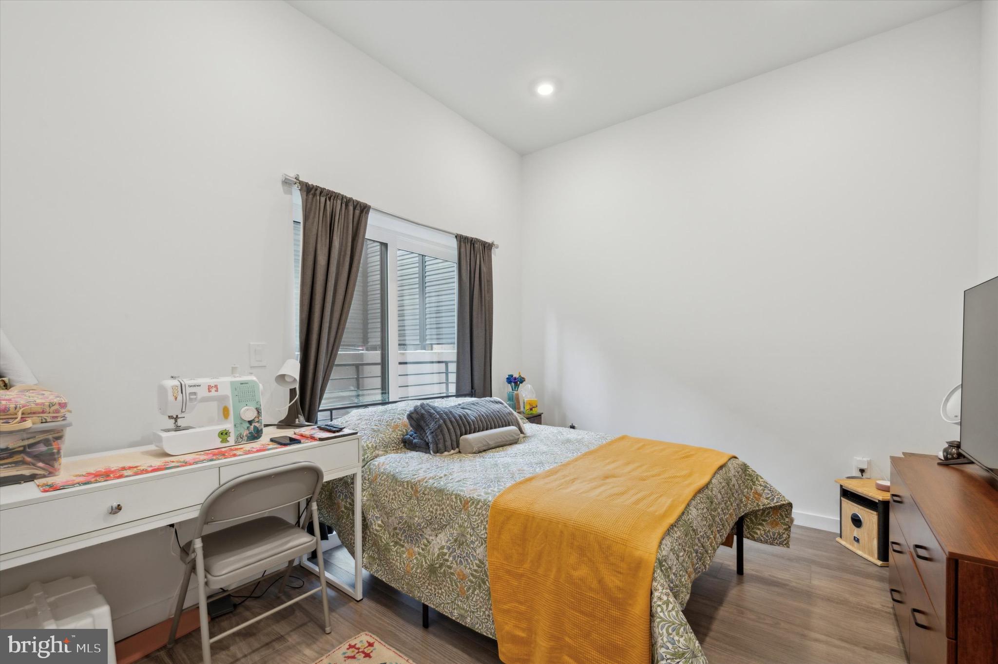 FAIRMOUNT - Residential Lease