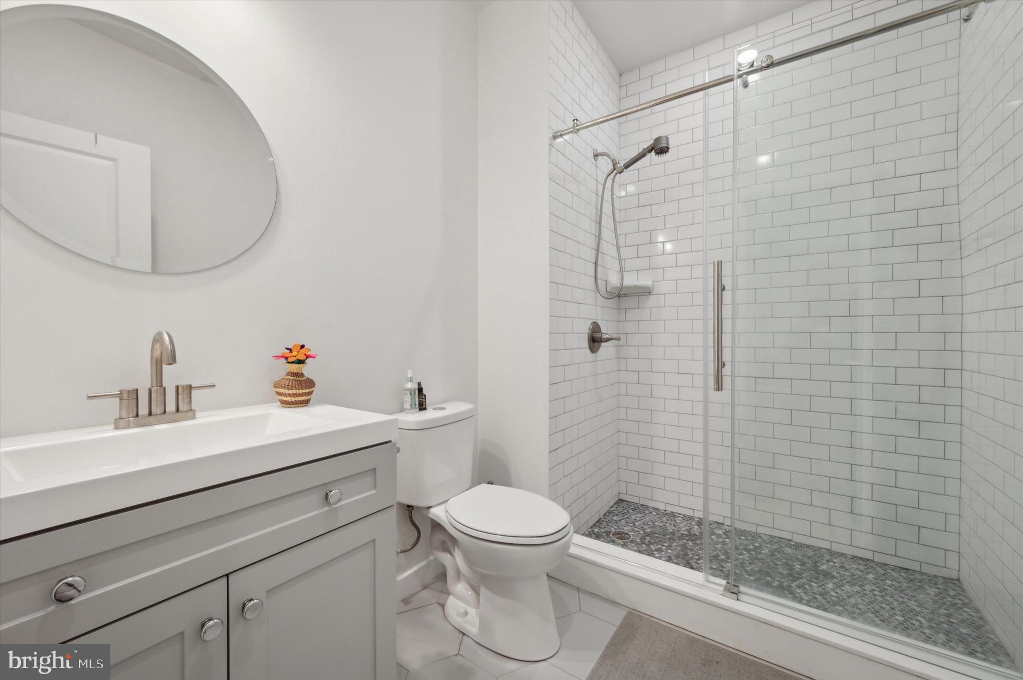 FAIRMOUNT - Residential Lease