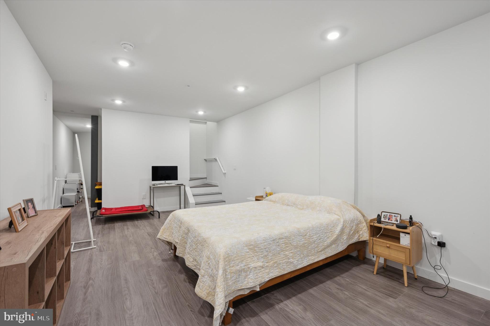 FAIRMOUNT - Residential Lease