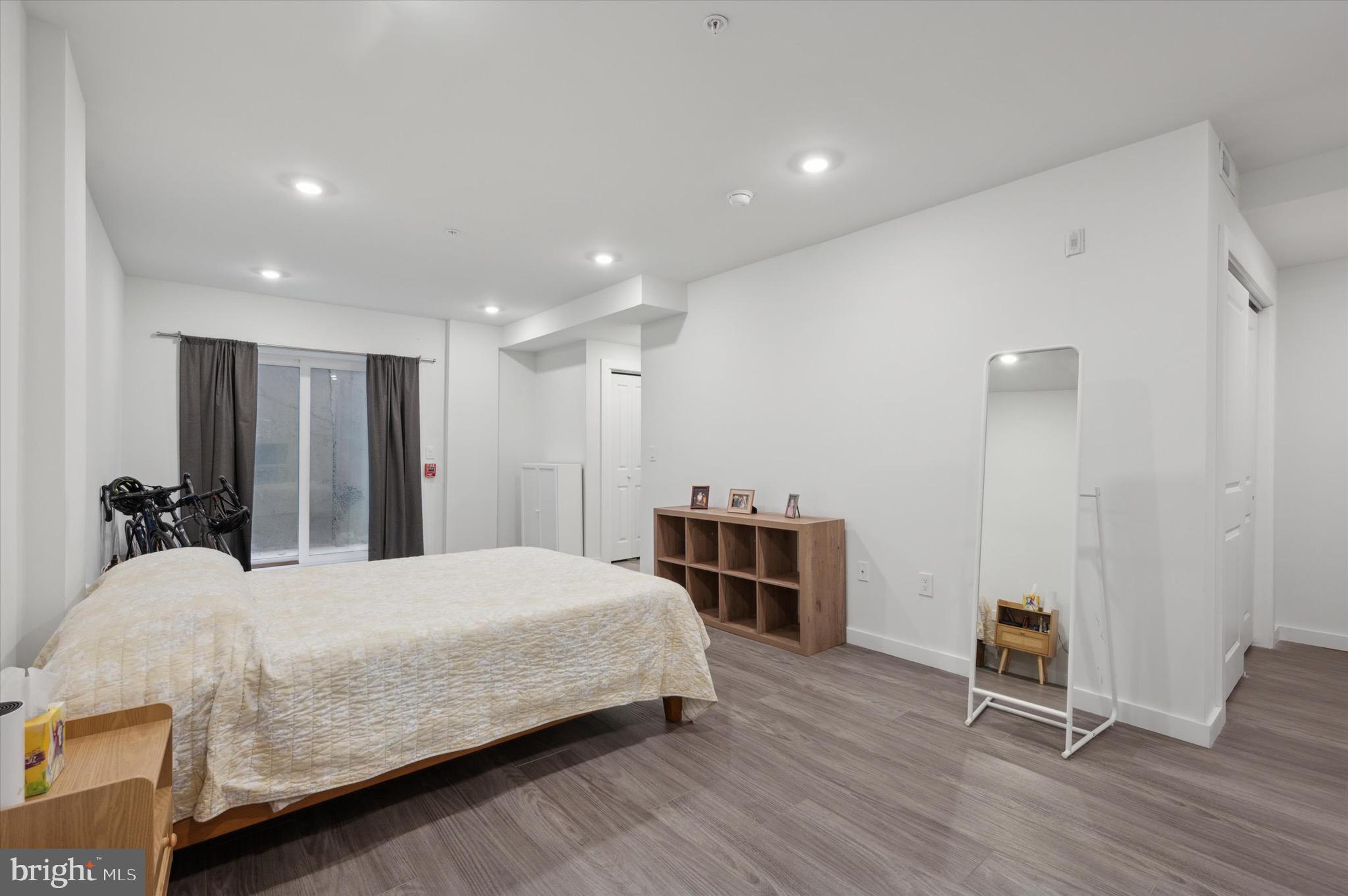 FAIRMOUNT - Residential Lease