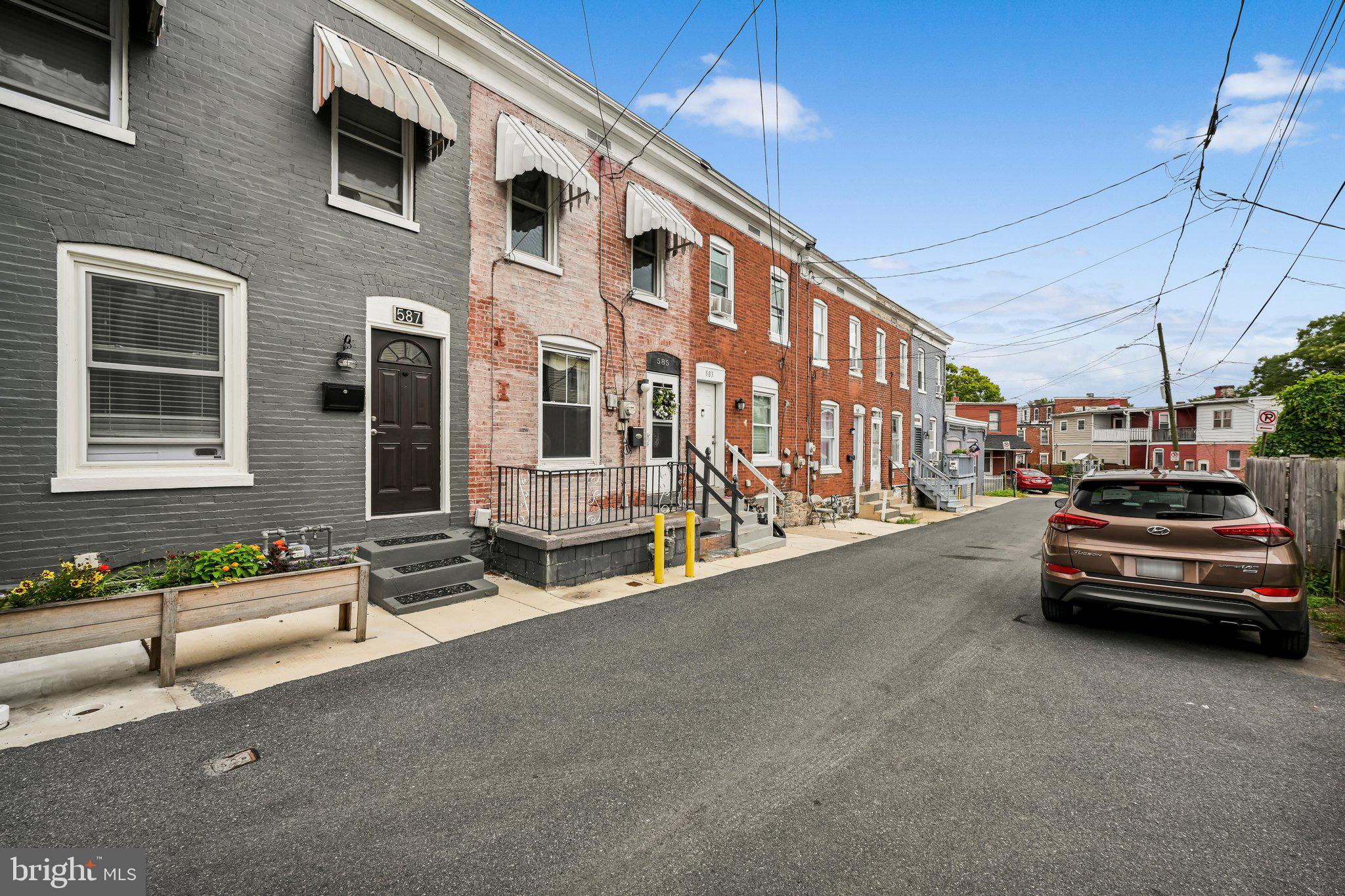 585 ZOOK AVENUE