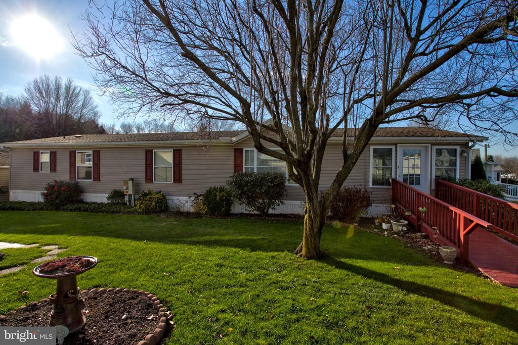 Photo of 67 TAYLOR DR, RONKS, PA 17572 (MLS # PALA2028526)