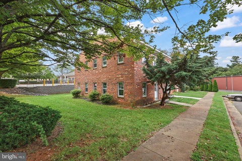 Photo of 578 Waterloo Road #1B, WARRENTON, VA 20186 (MLS # VAFQ2023992)