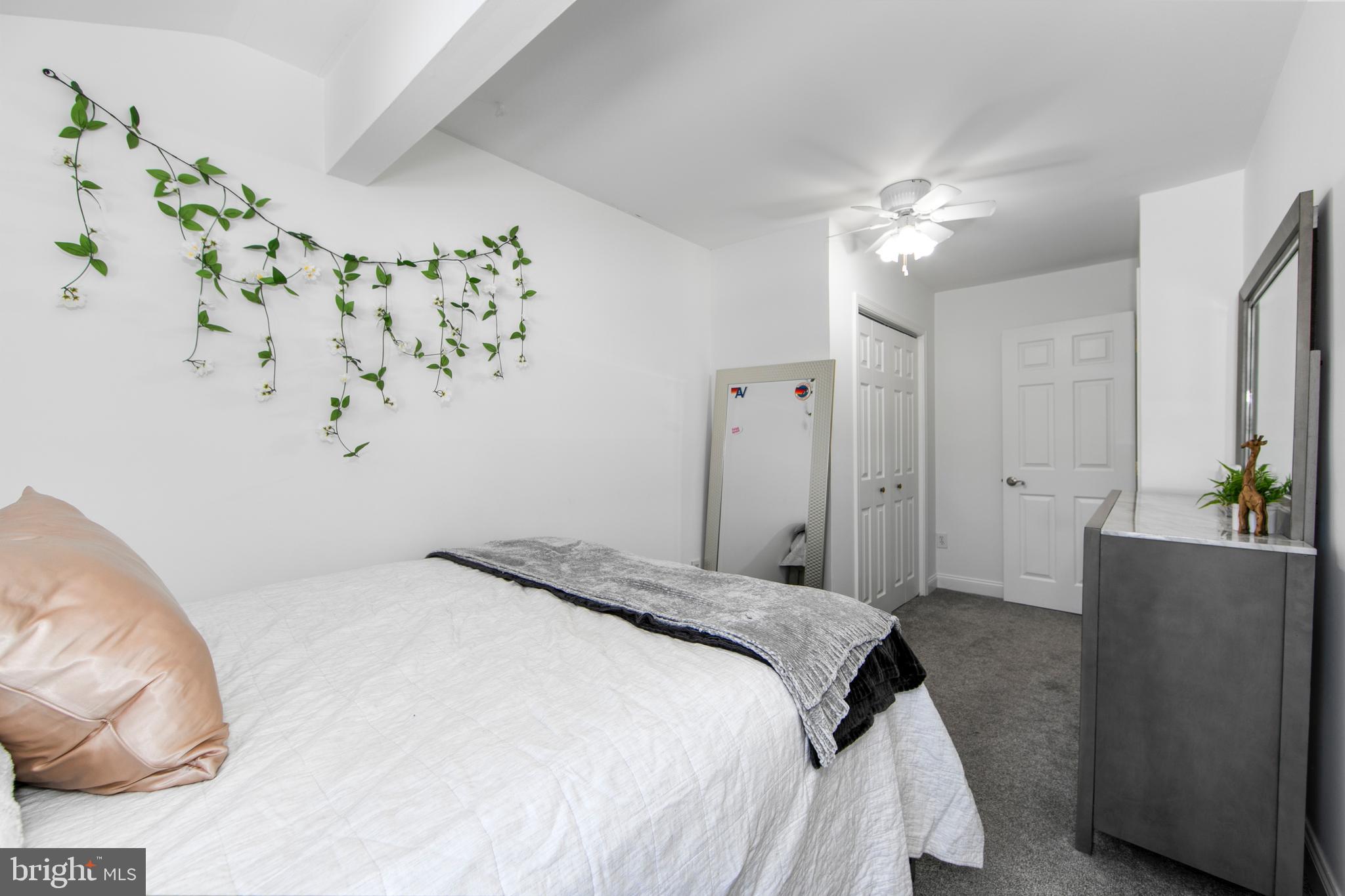 HEADLEY TRACE - Residential