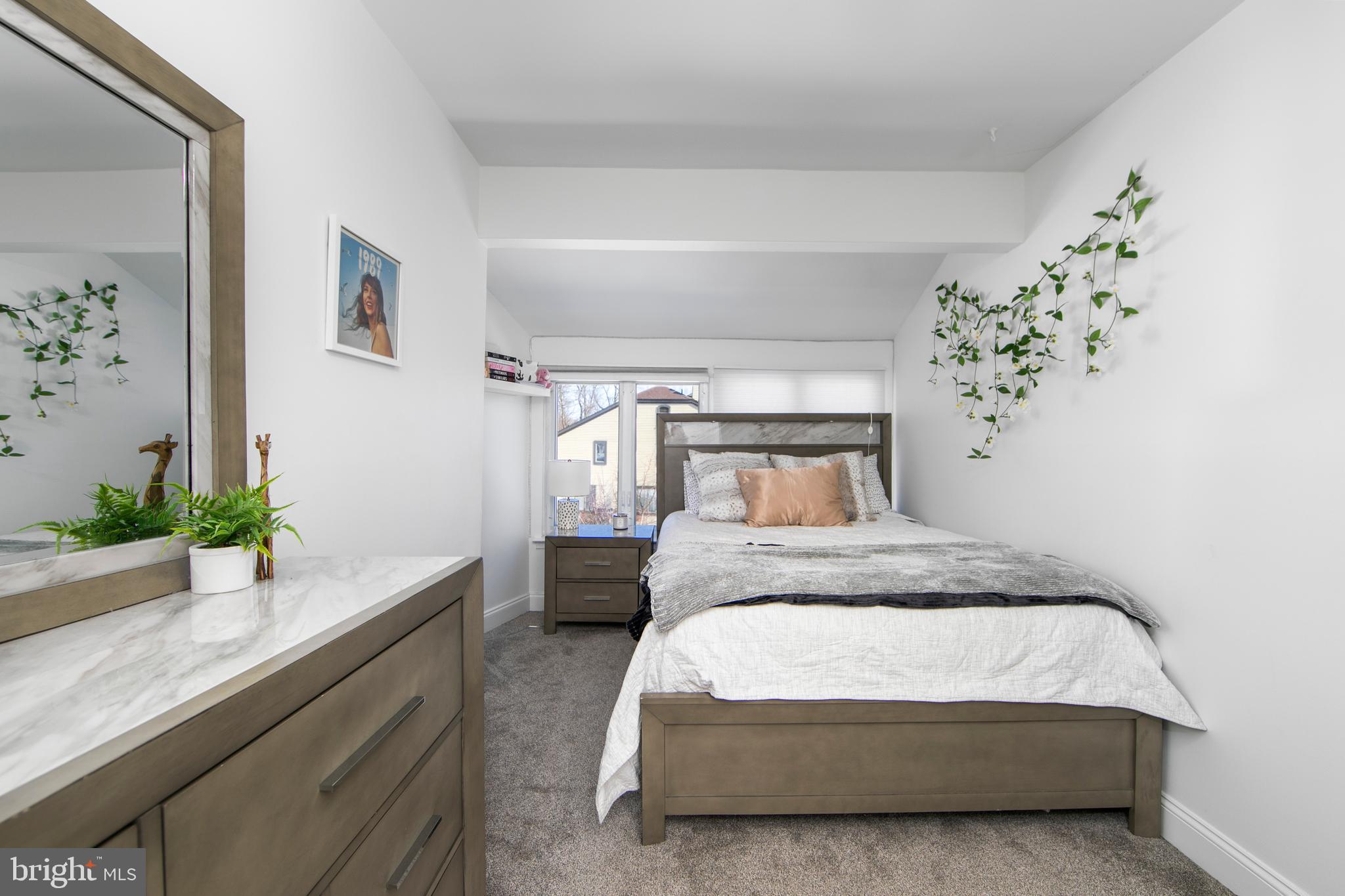 HEADLEY TRACE - Residential