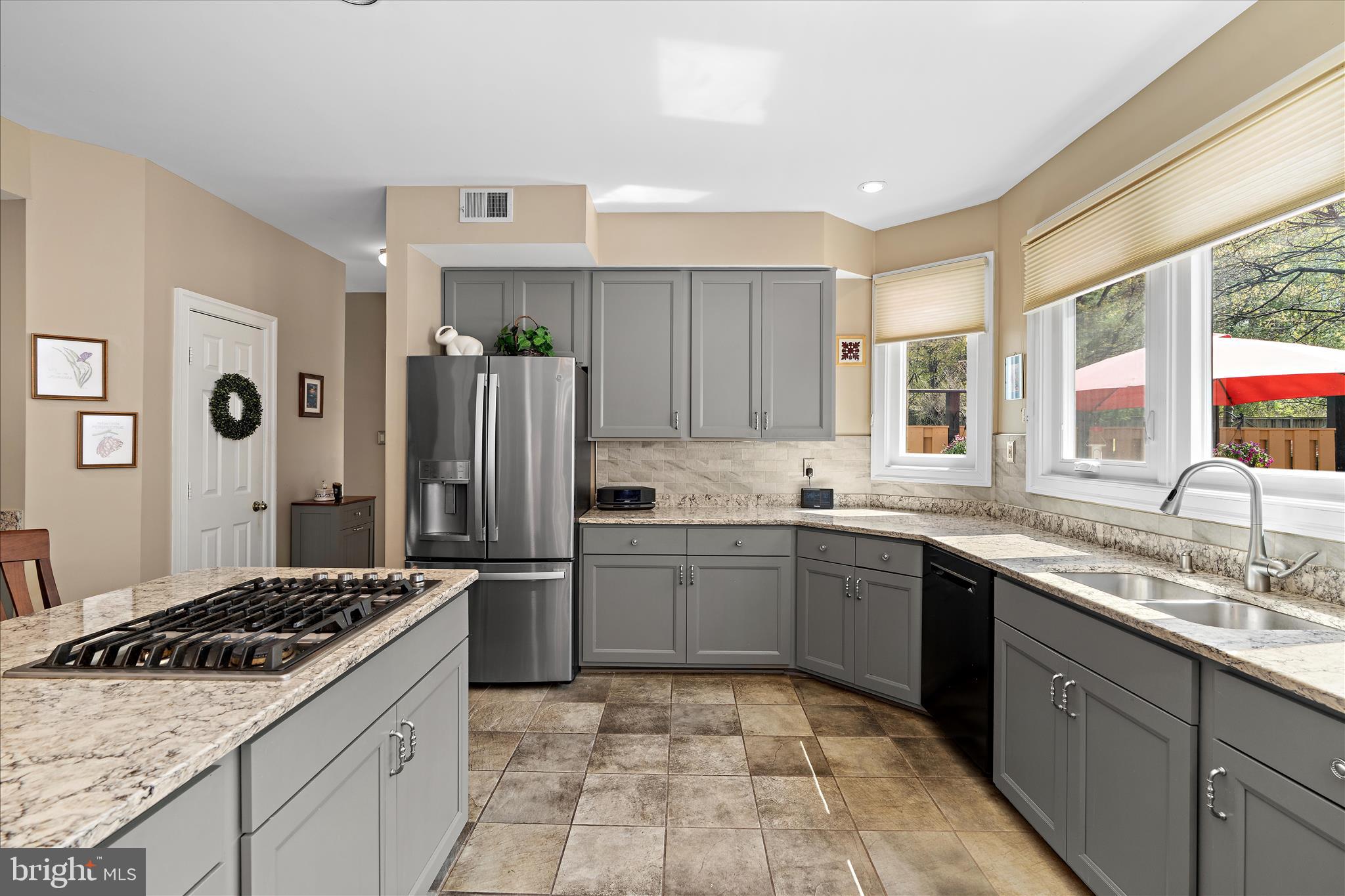 GREENS OF CROFTON - Residential