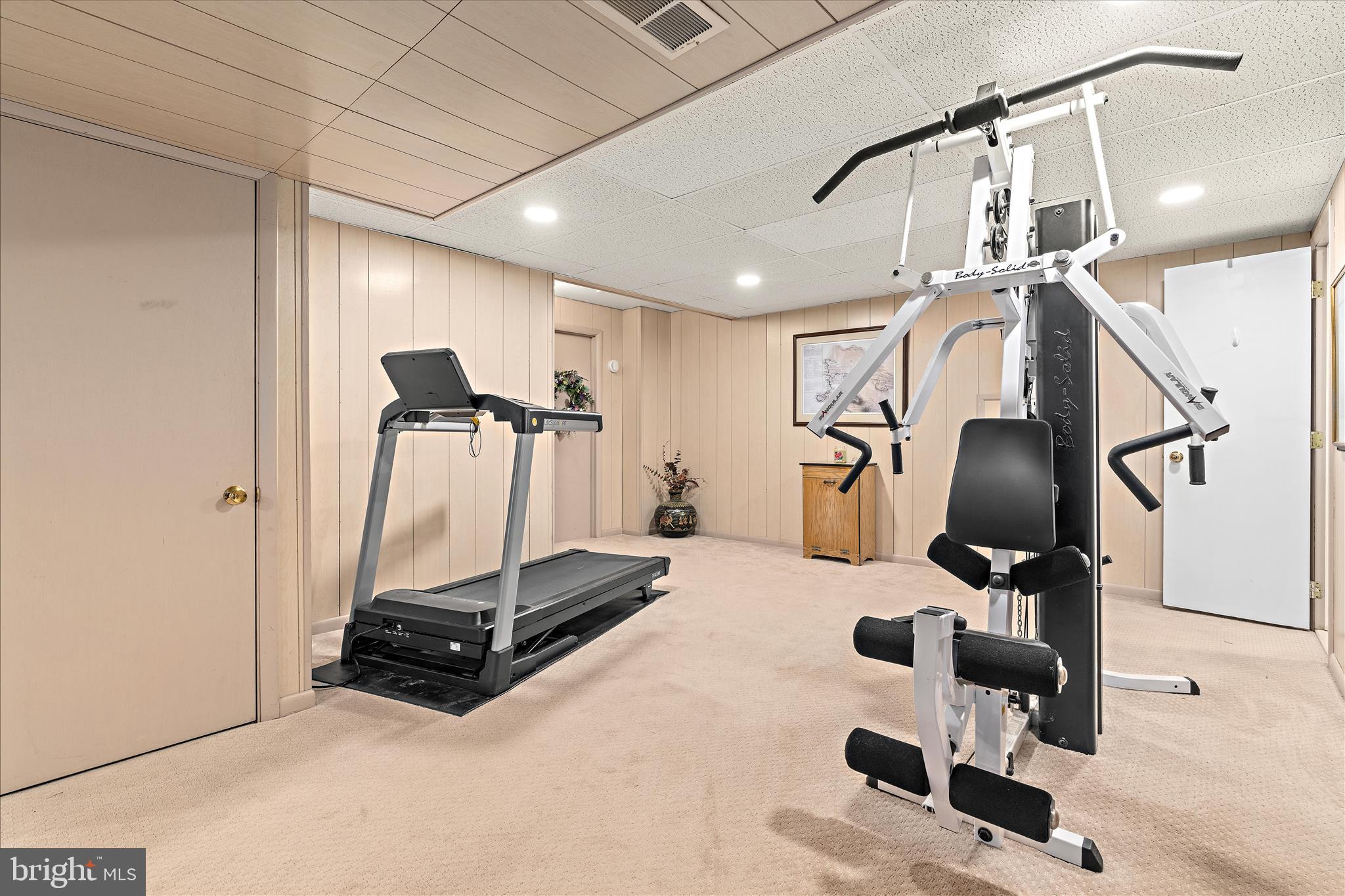 GREENS OF CROFTON - Residential