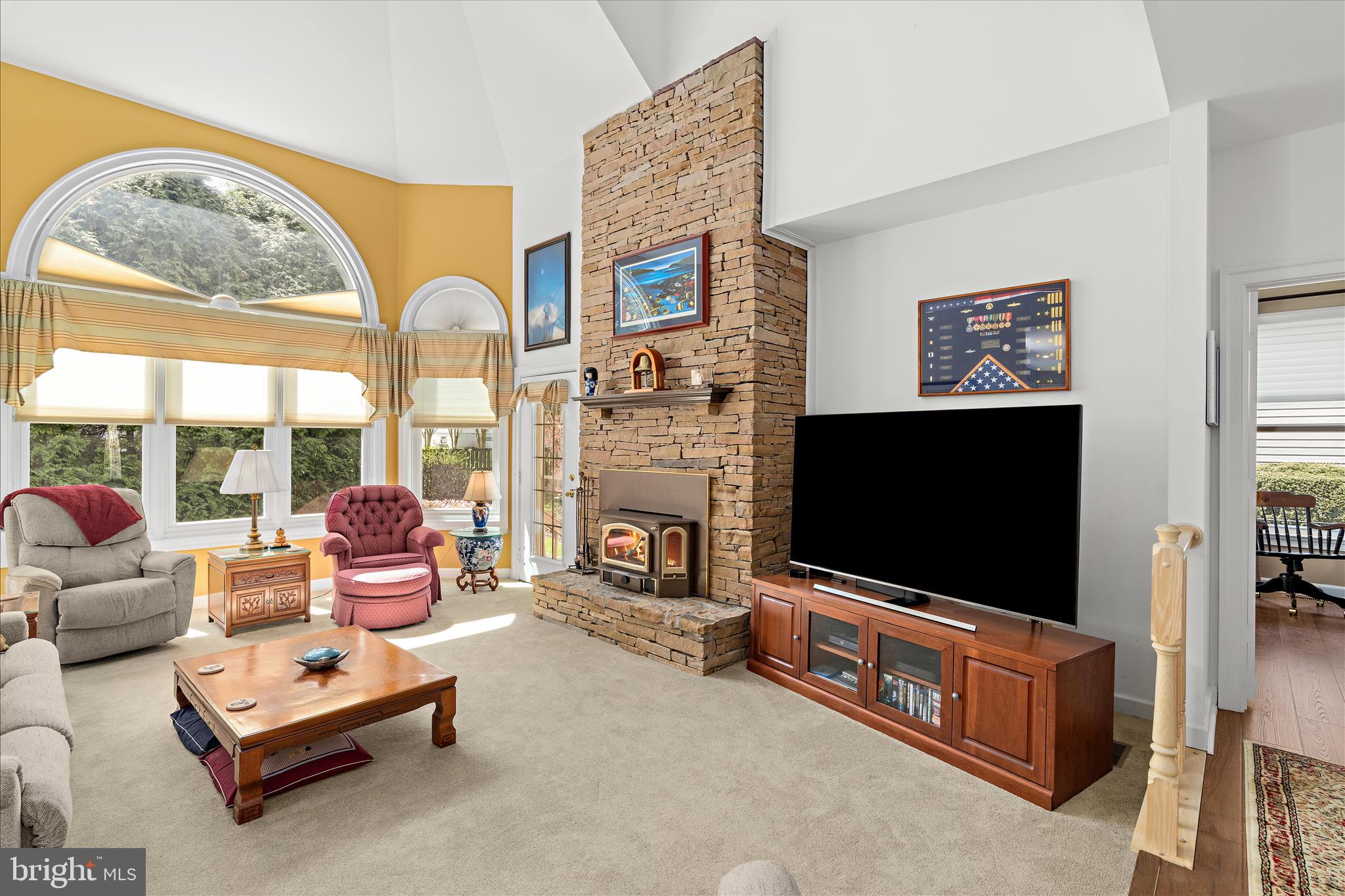 GREENS OF CROFTON - Residential