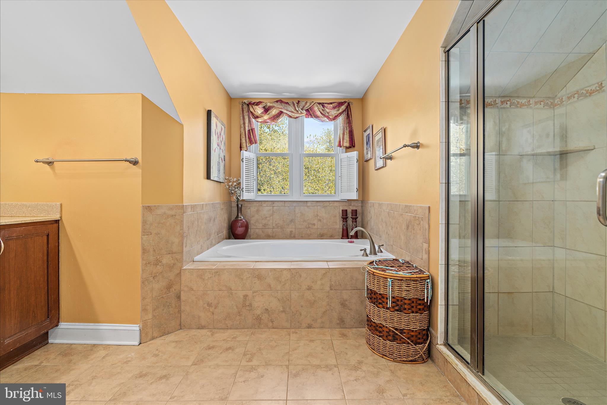 GREENS OF CROFTON - Residential