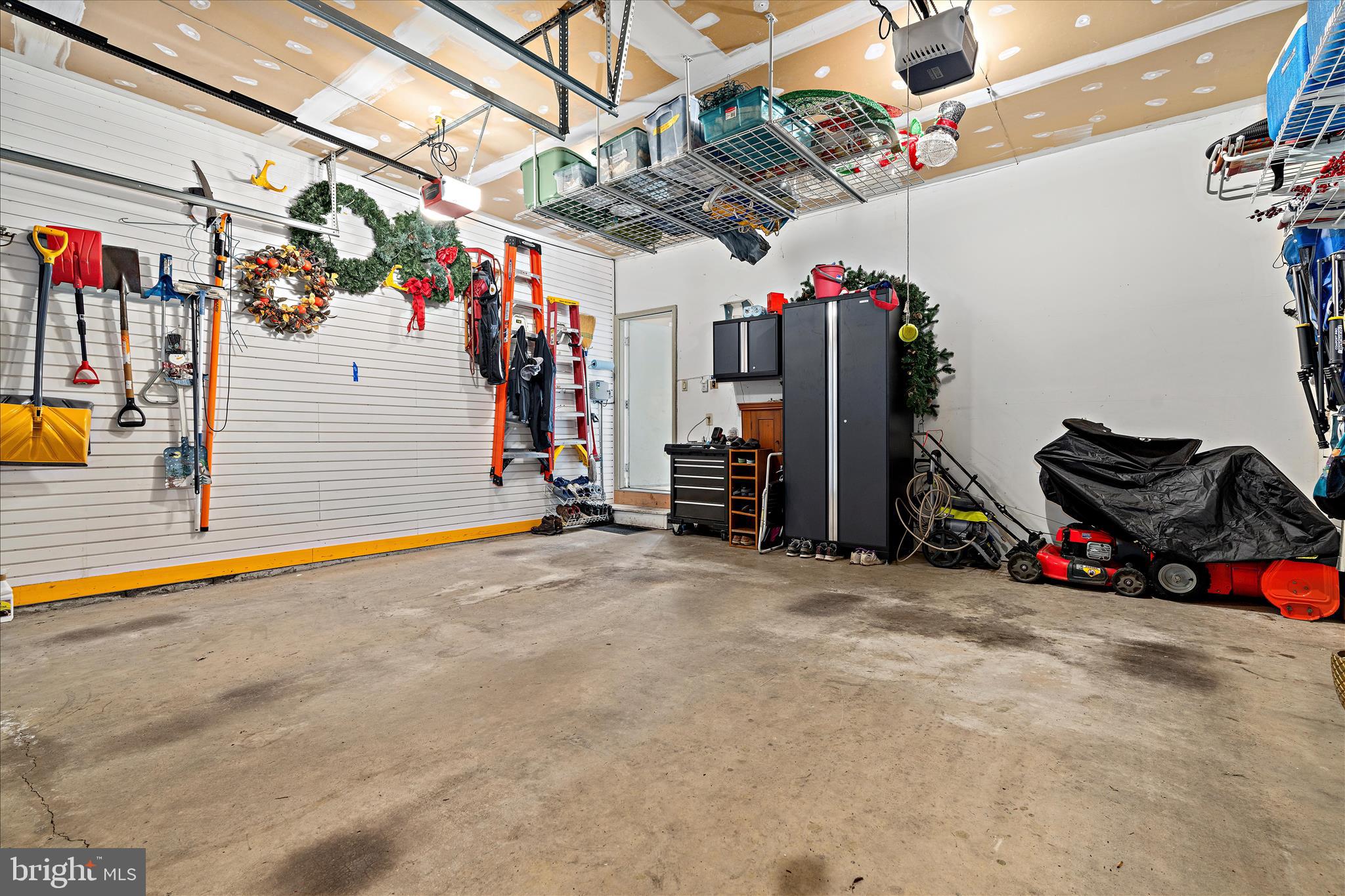 GREENS OF CROFTON - Residential