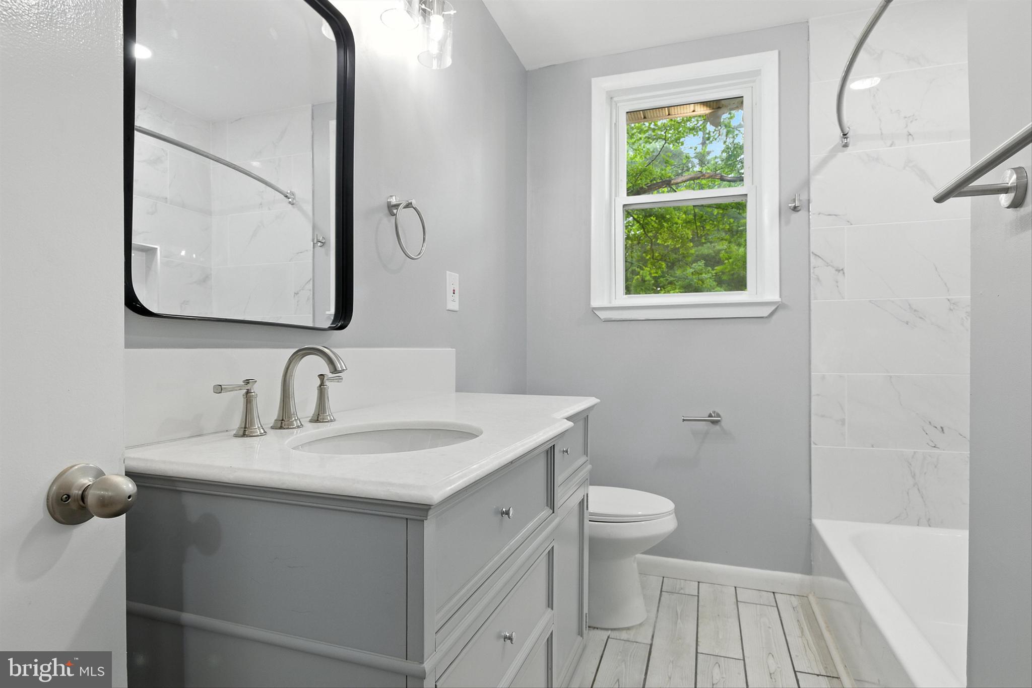 WINDSOR  MILL - Residential