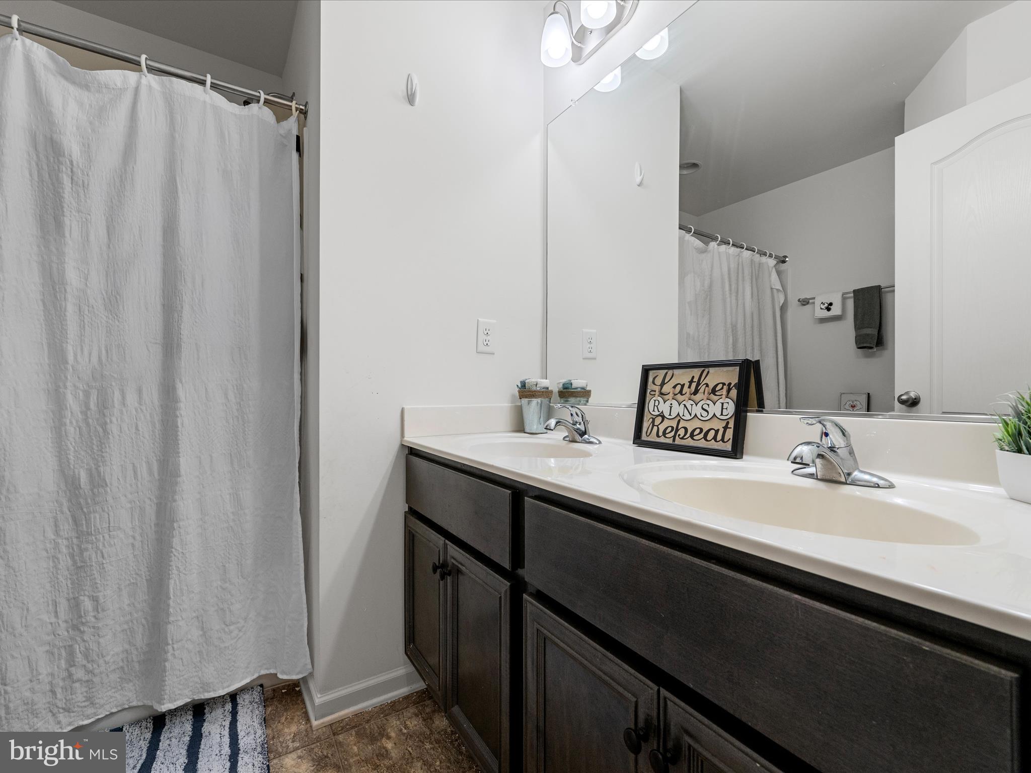 MCCAULEY CROSSING - Residential