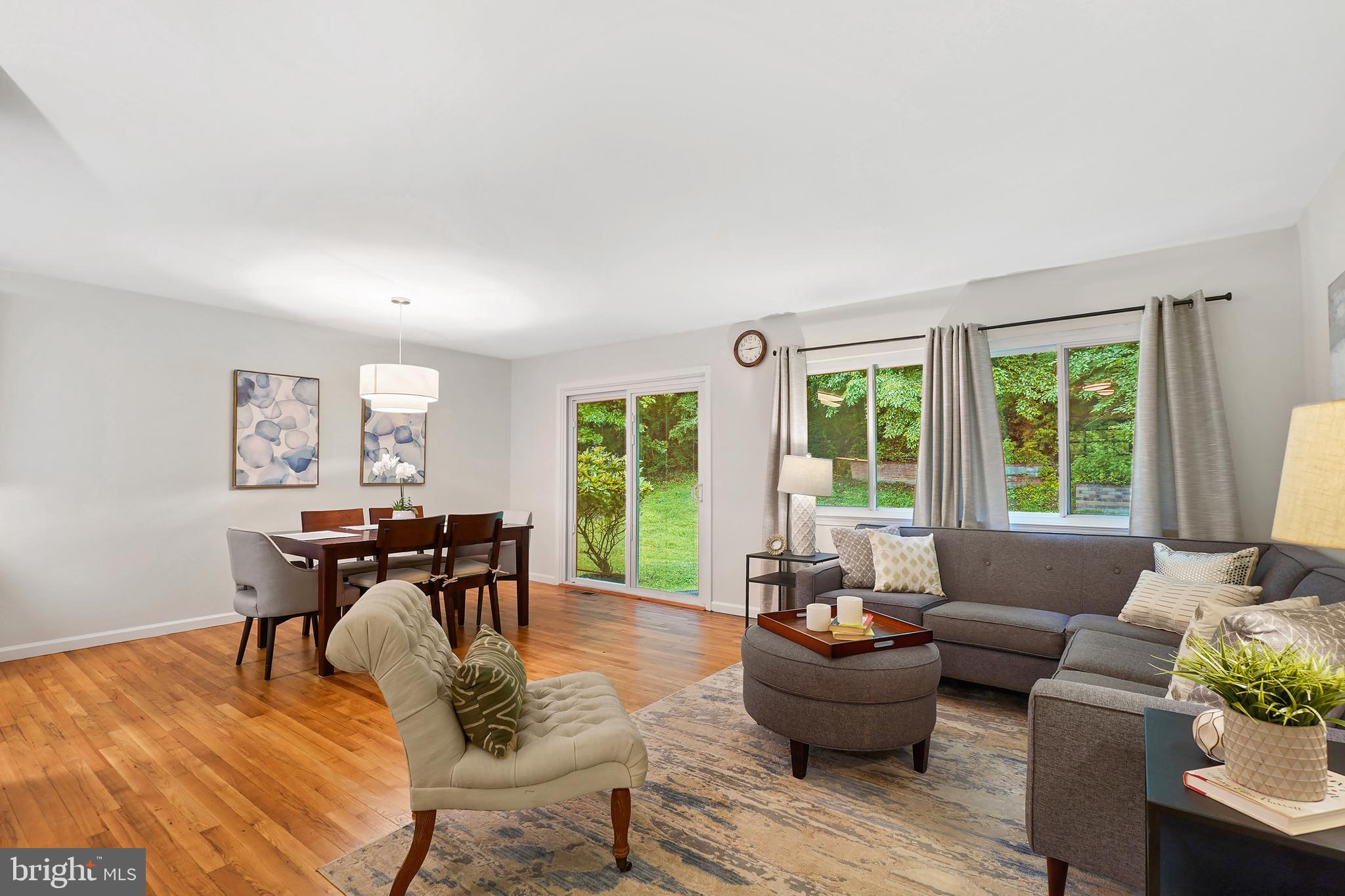 MANOR WOODS - Residential